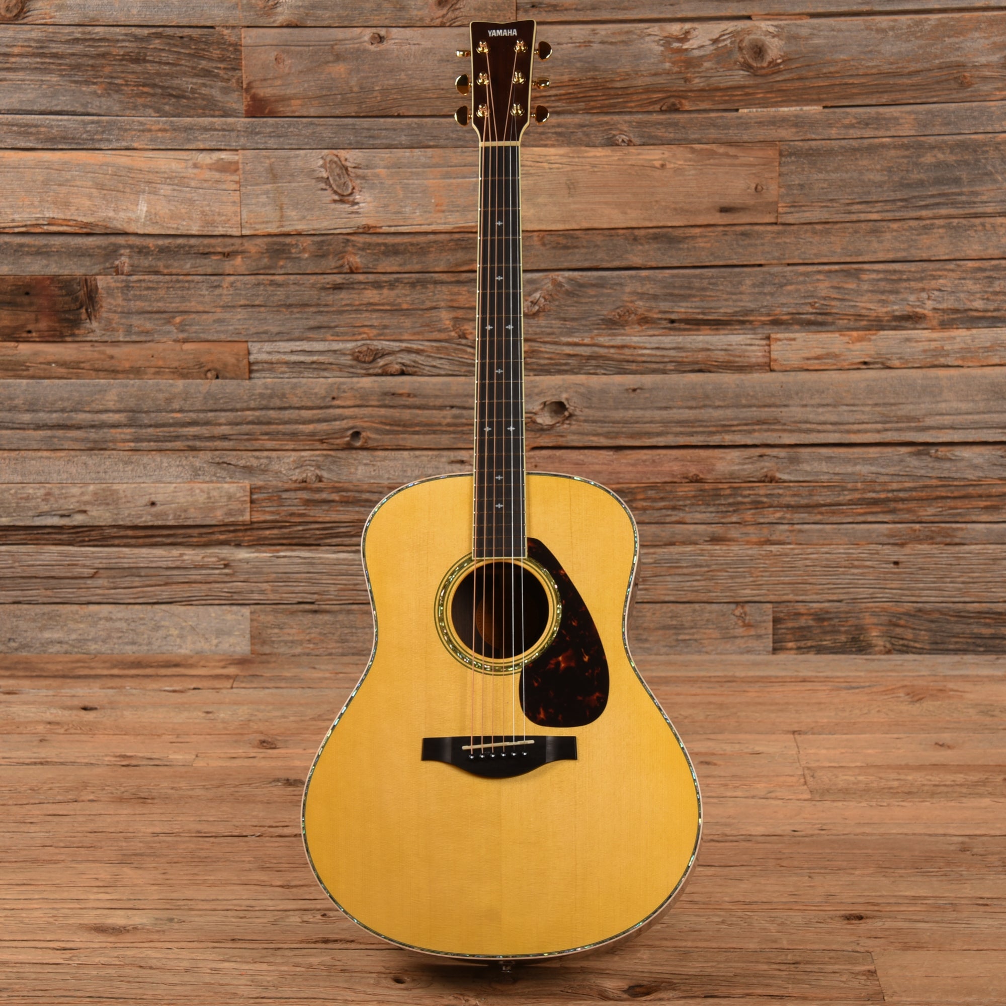 Yamaha LL16D Natural