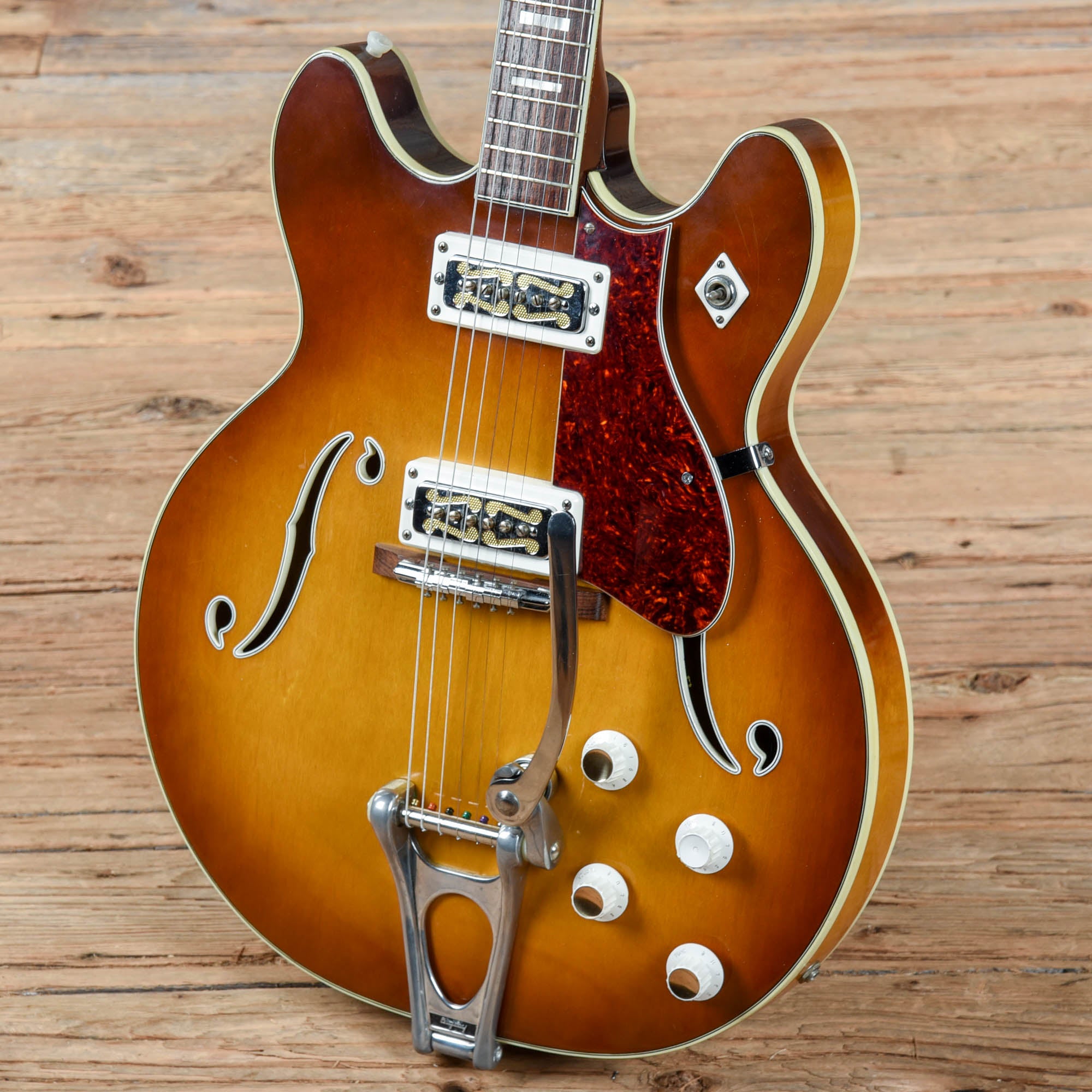 Harmony H667 Sunburst 1974