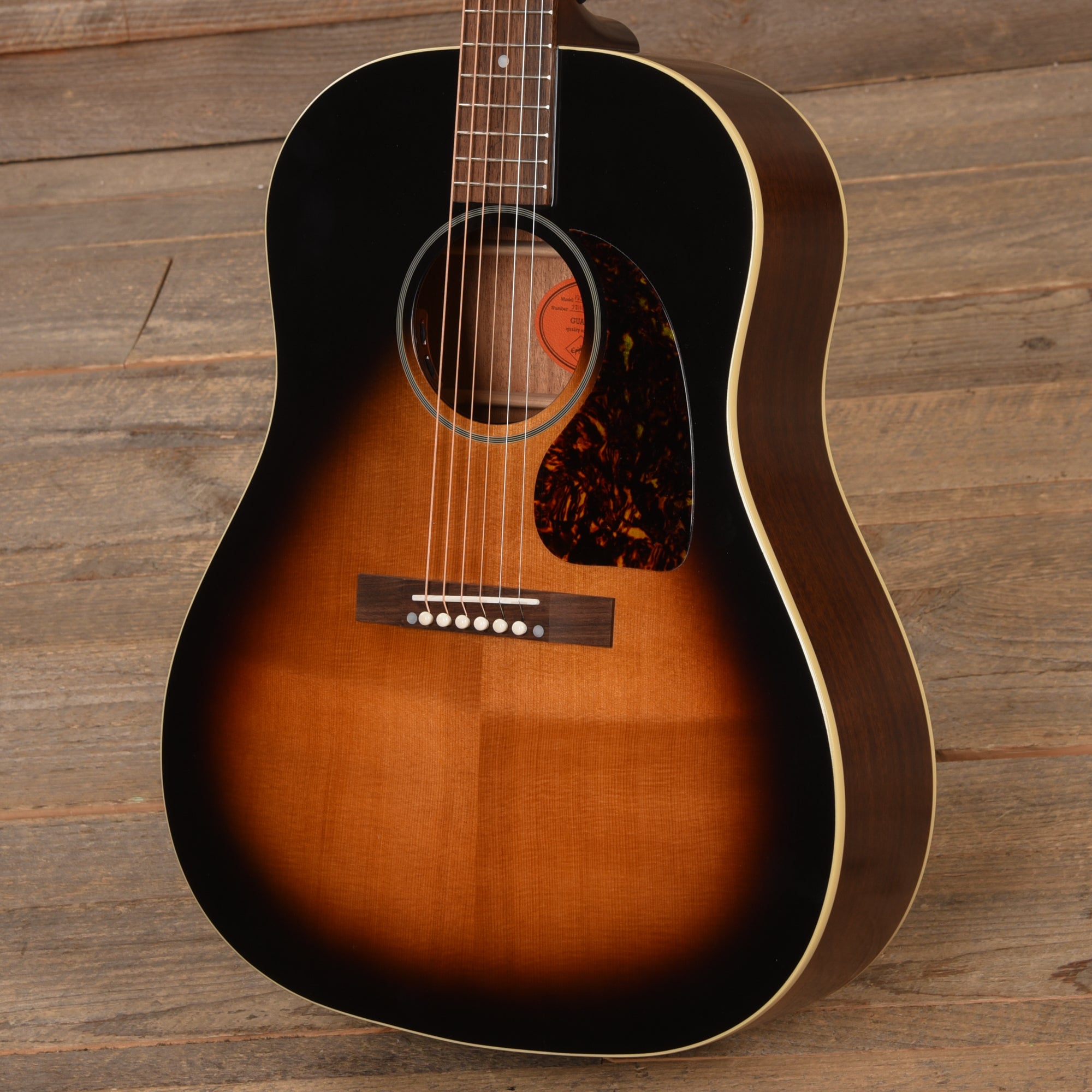 Epiphone Inspired by Gibson Custom 1942 Banner J-45 Vintage Sunburst