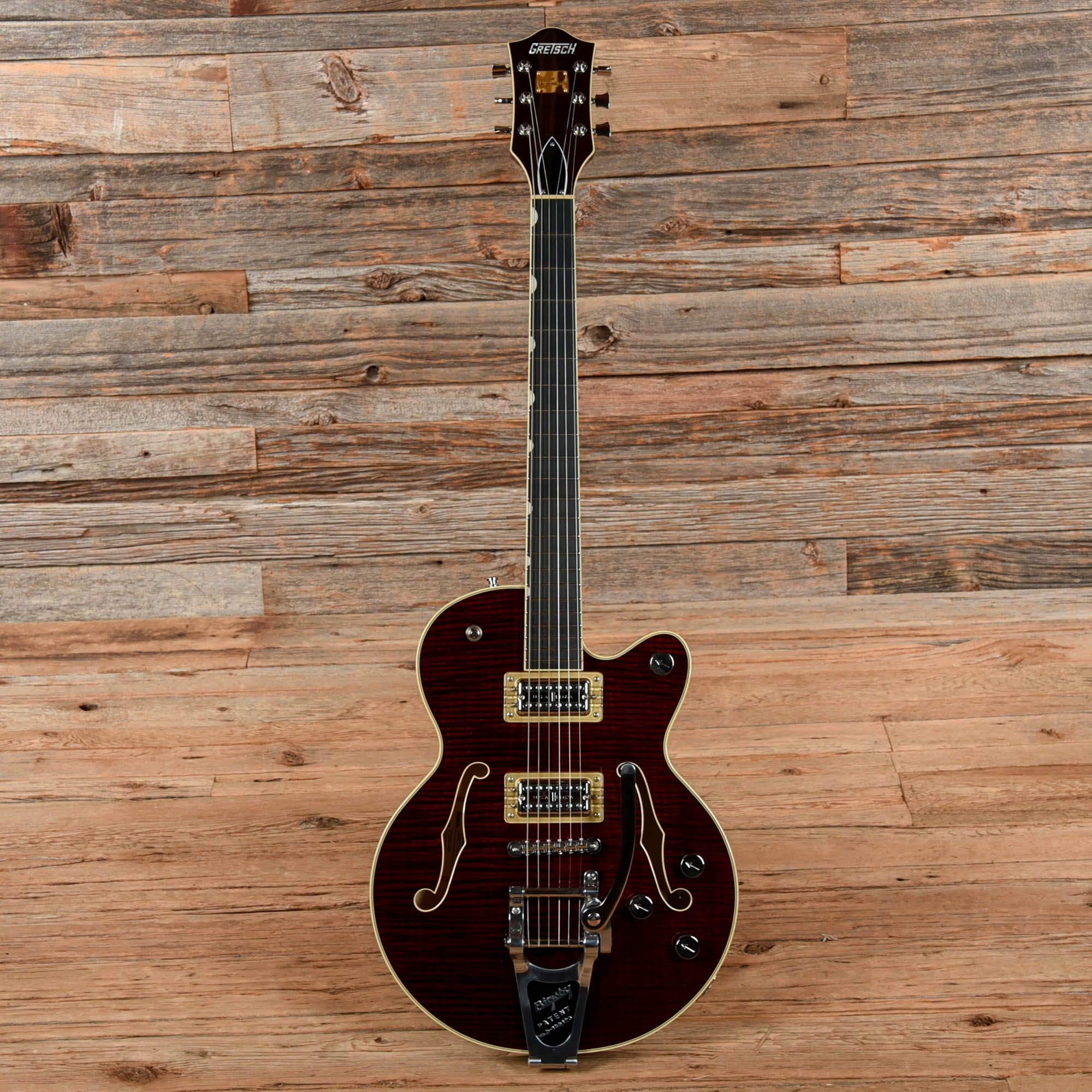 Gretsch G6659TFM Players Edition Broadkaster Jr Walnut