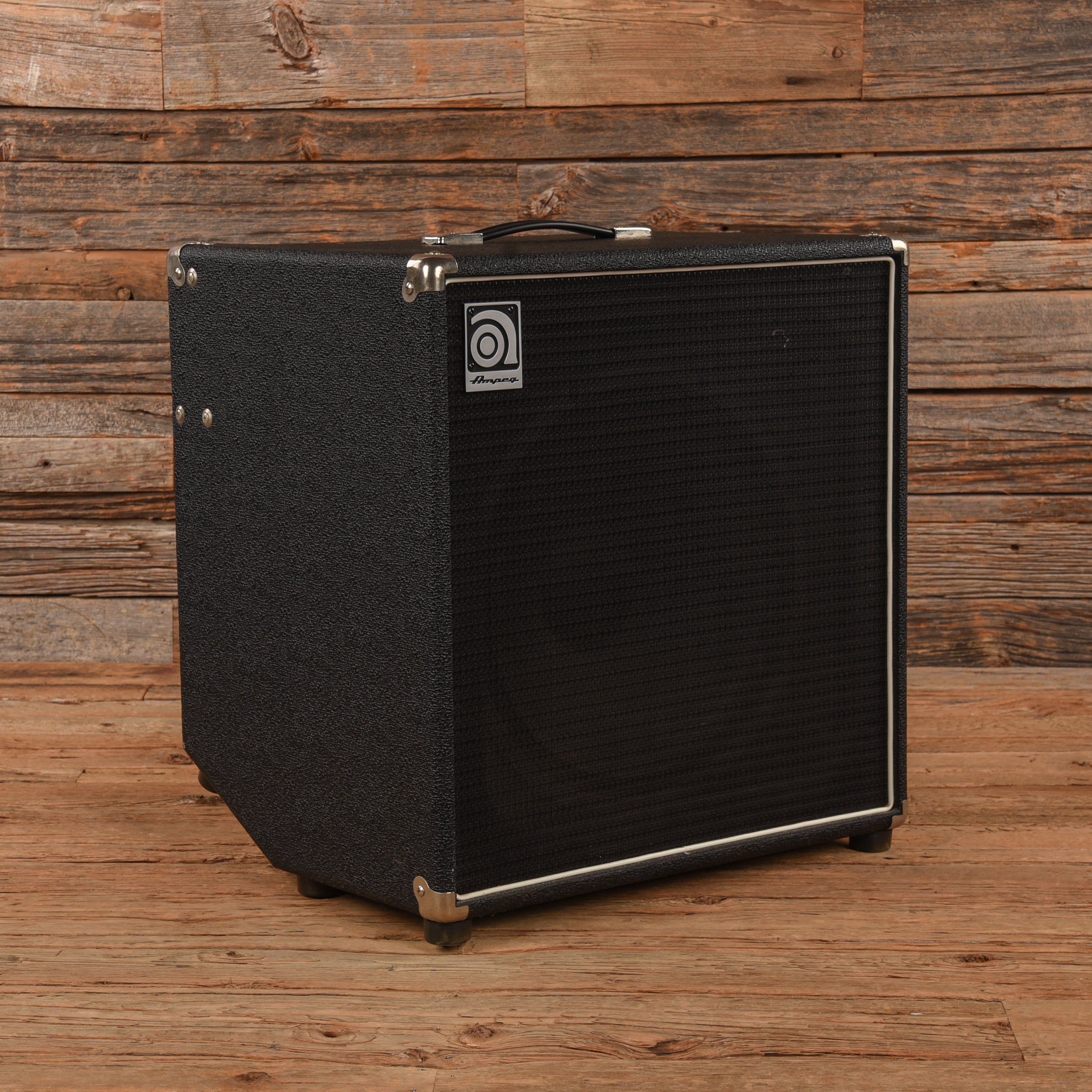 Ampeg BA-115 100-Watt 1x15 Bass Combo Amp