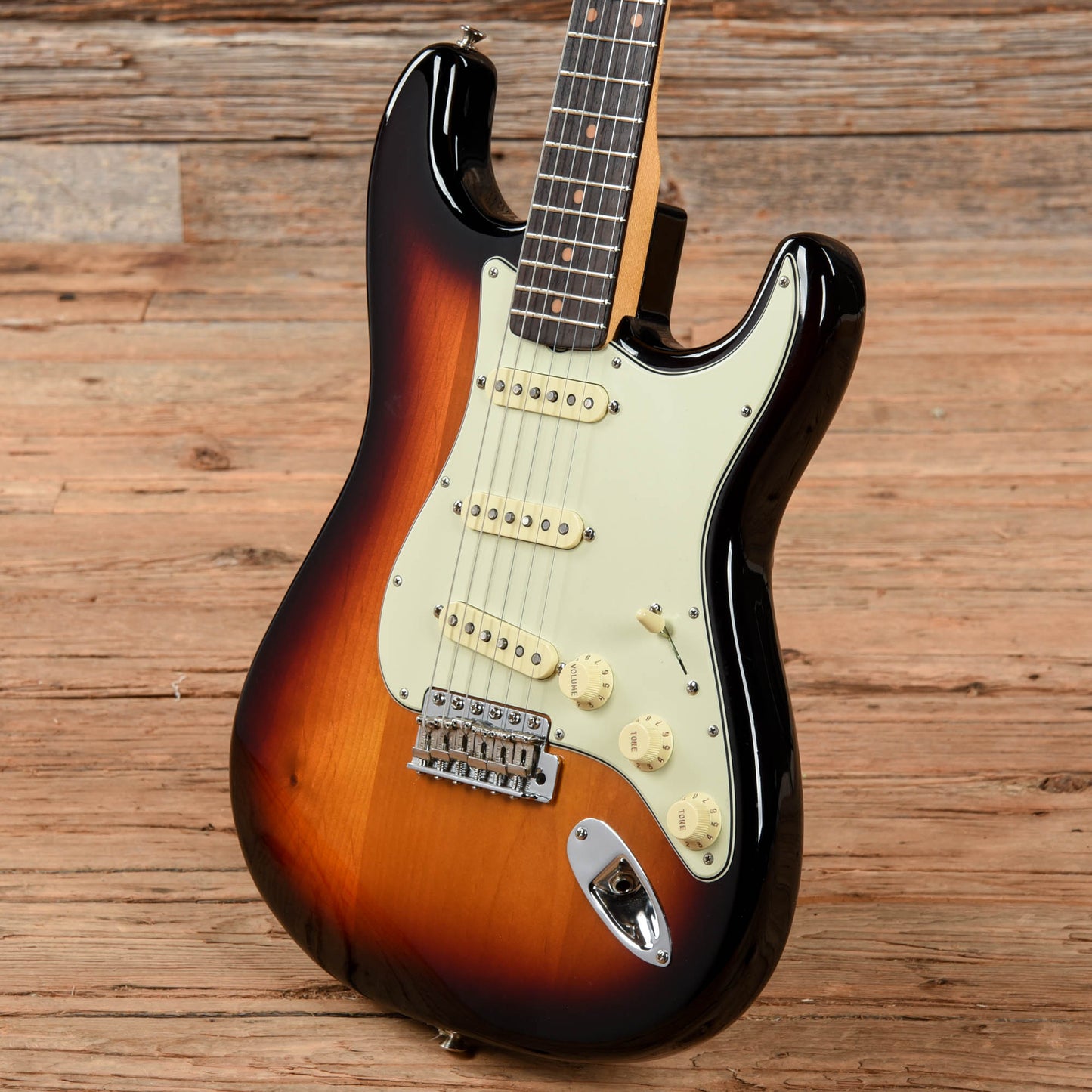 Fender FSR 1962 Thin Skin Stratocaster Sunburst 2019