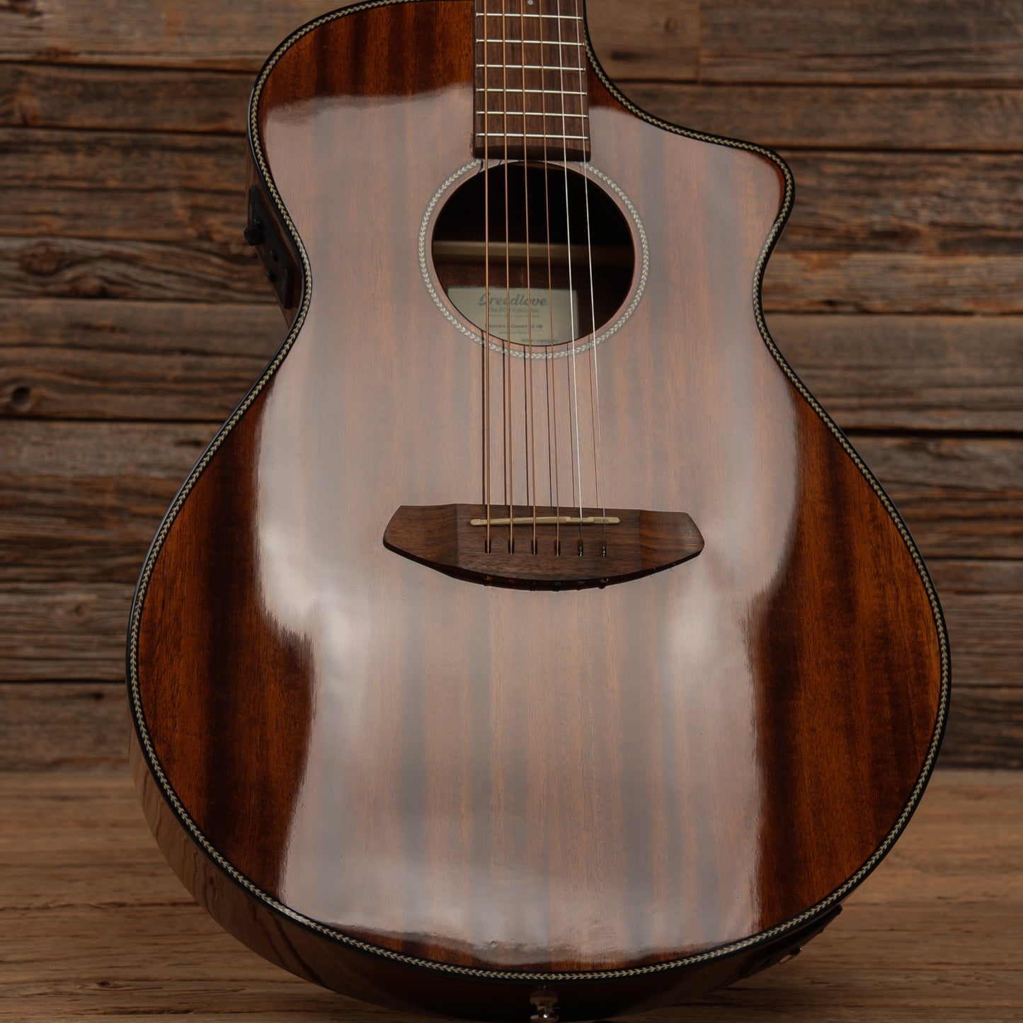 Breedlove Discovery S Concert CE HB Brown