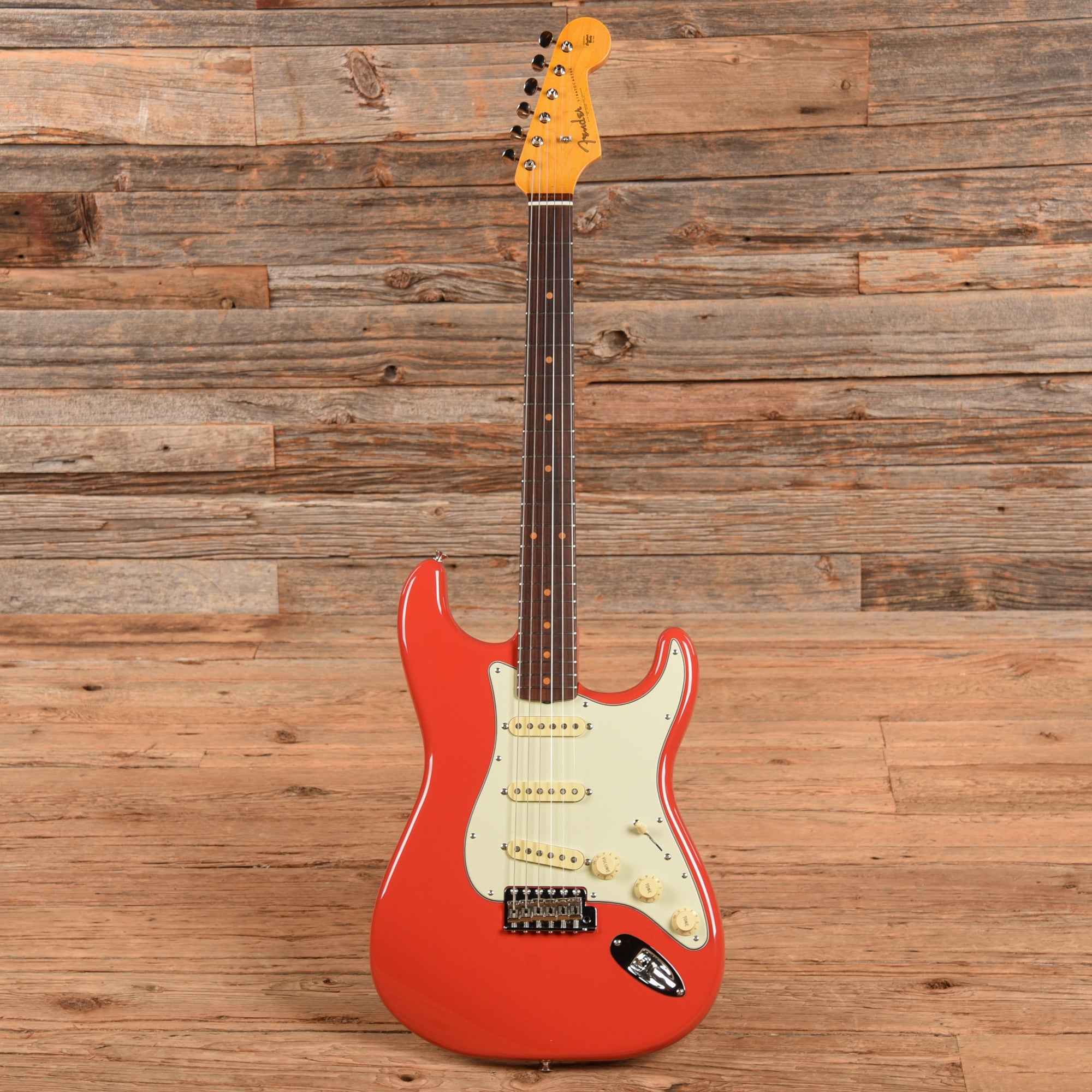 Fender American Vintage II 61 Stratocaster Fiesta Red 2023