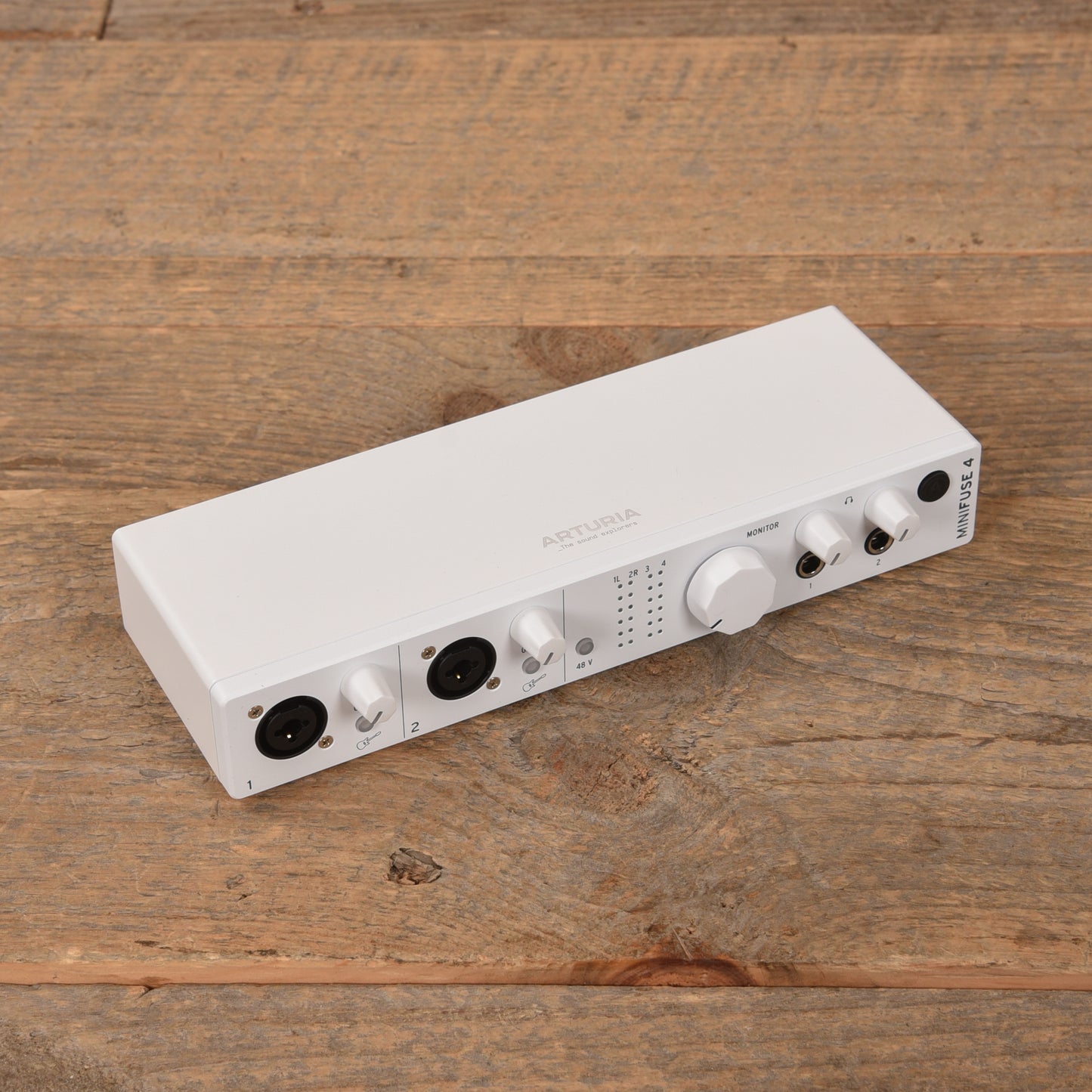 Arturia MiniFuse 4 Audio & MIDI Interface White