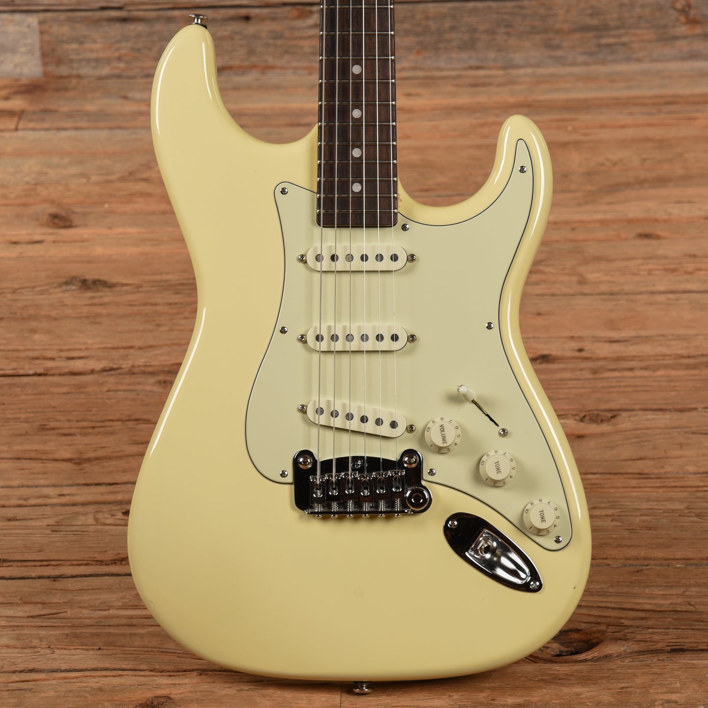 G&L Custom Shop Legacy White 2021