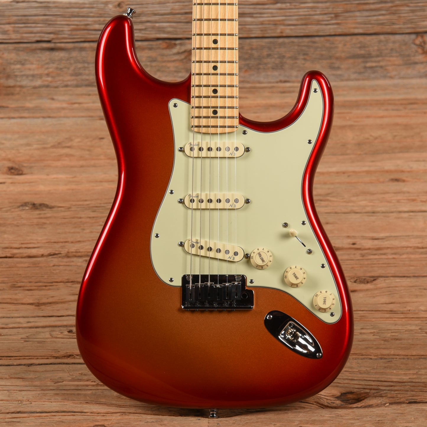 Fender American Deluxe Stratocaster Candy Tangerine 2010