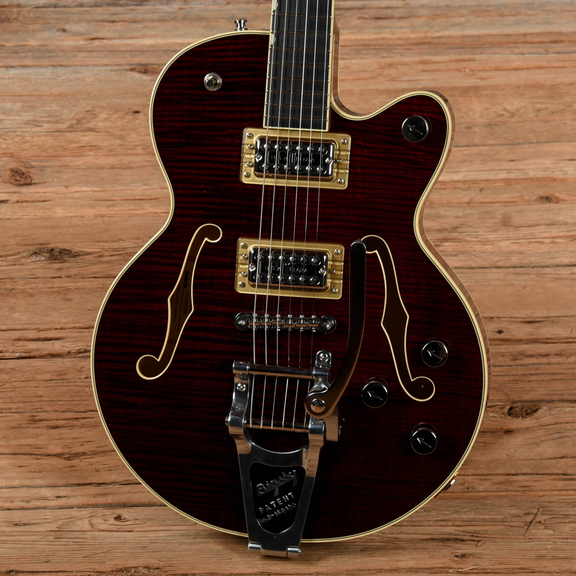 Gretsch G6659TFM Players Edition Broadkaster Jr Walnut