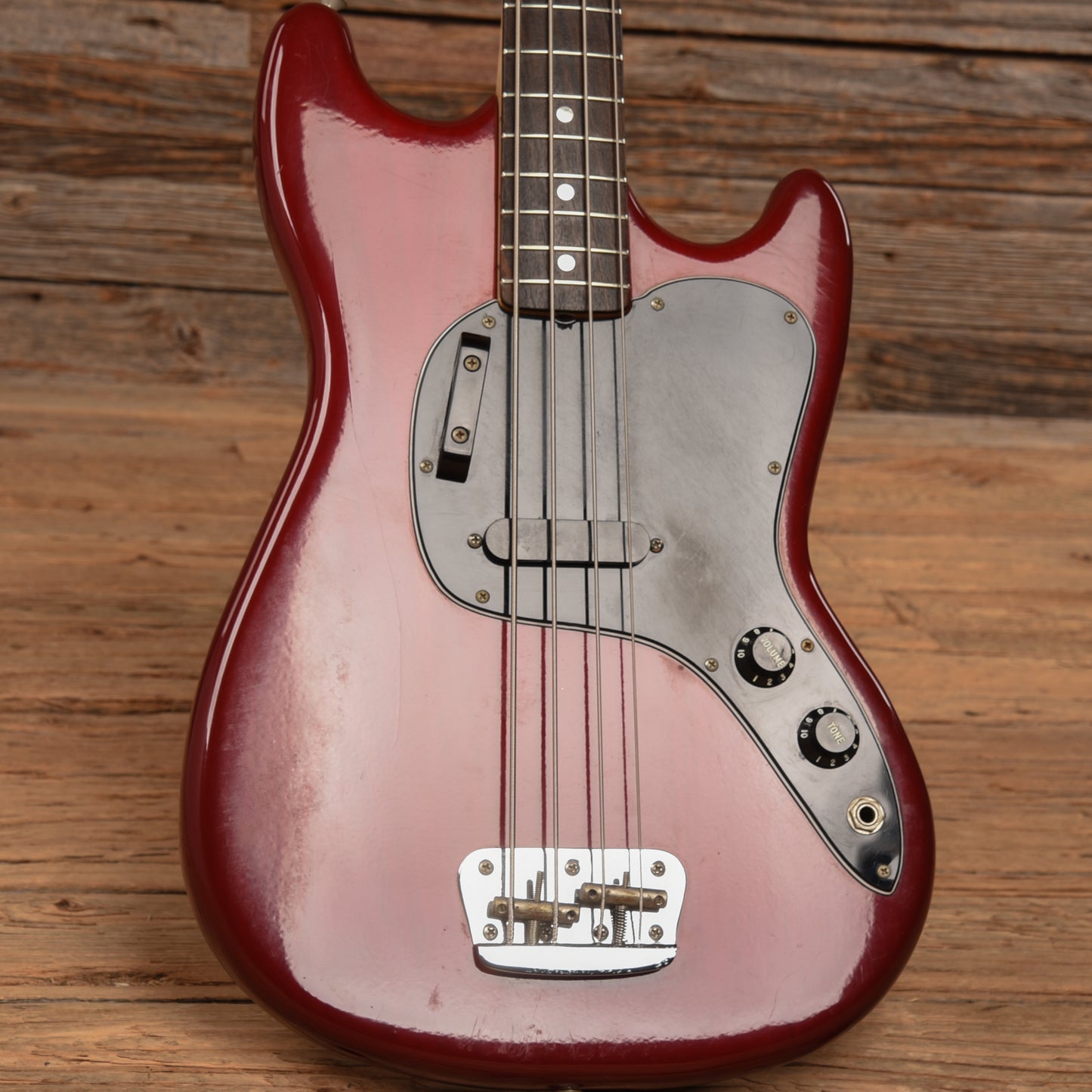 Fender Musicmaster Bass Wine Red 1981