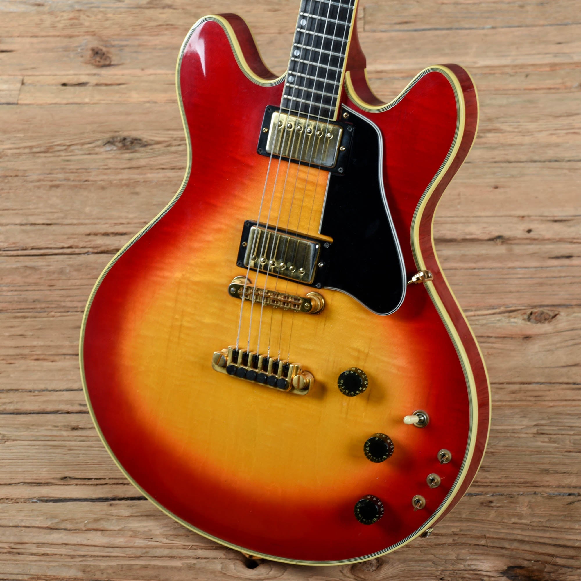 Gibson ES-Artist Cherry Sunburst 1980