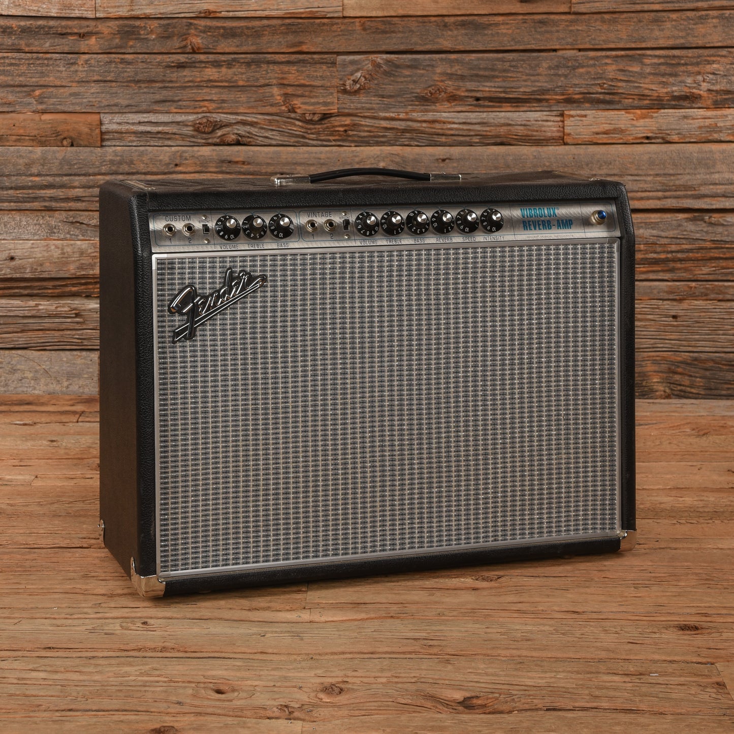 Fender 68 Custom Vibrolux Reverb 2-Channel 35-Watt 2x10" Guitar Combo Amp