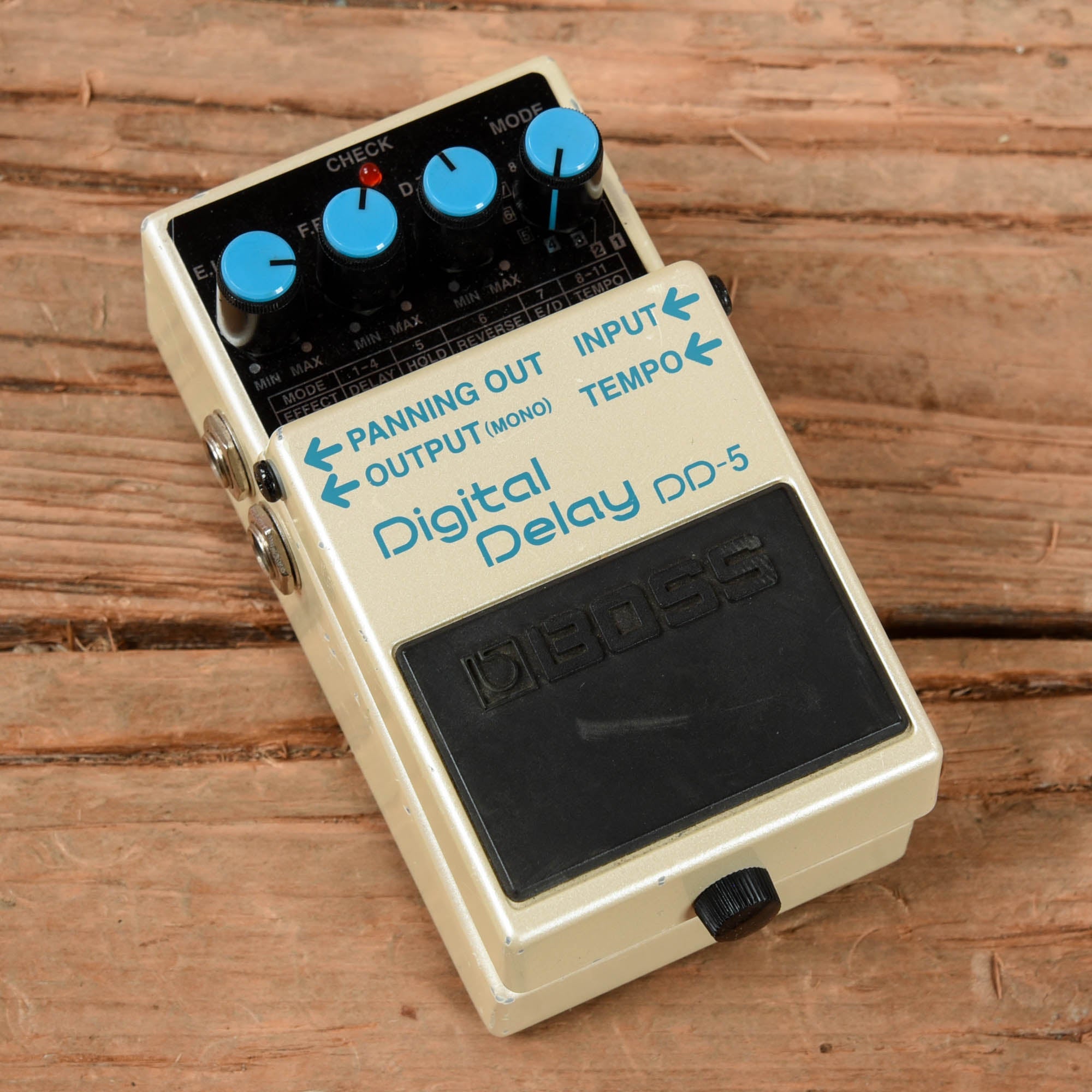 Boss DD-5