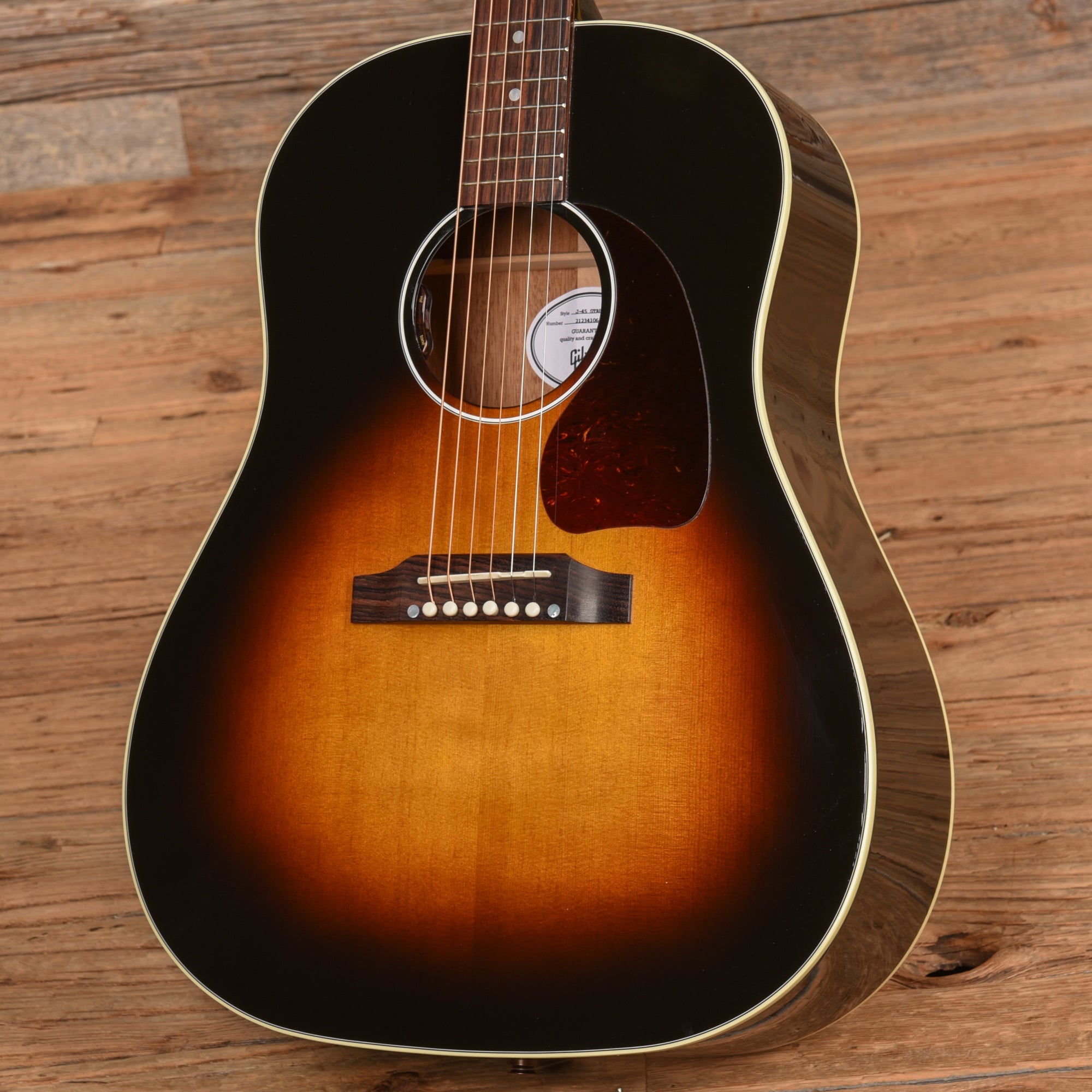 Gibson J-45 Standard sunburst 2024