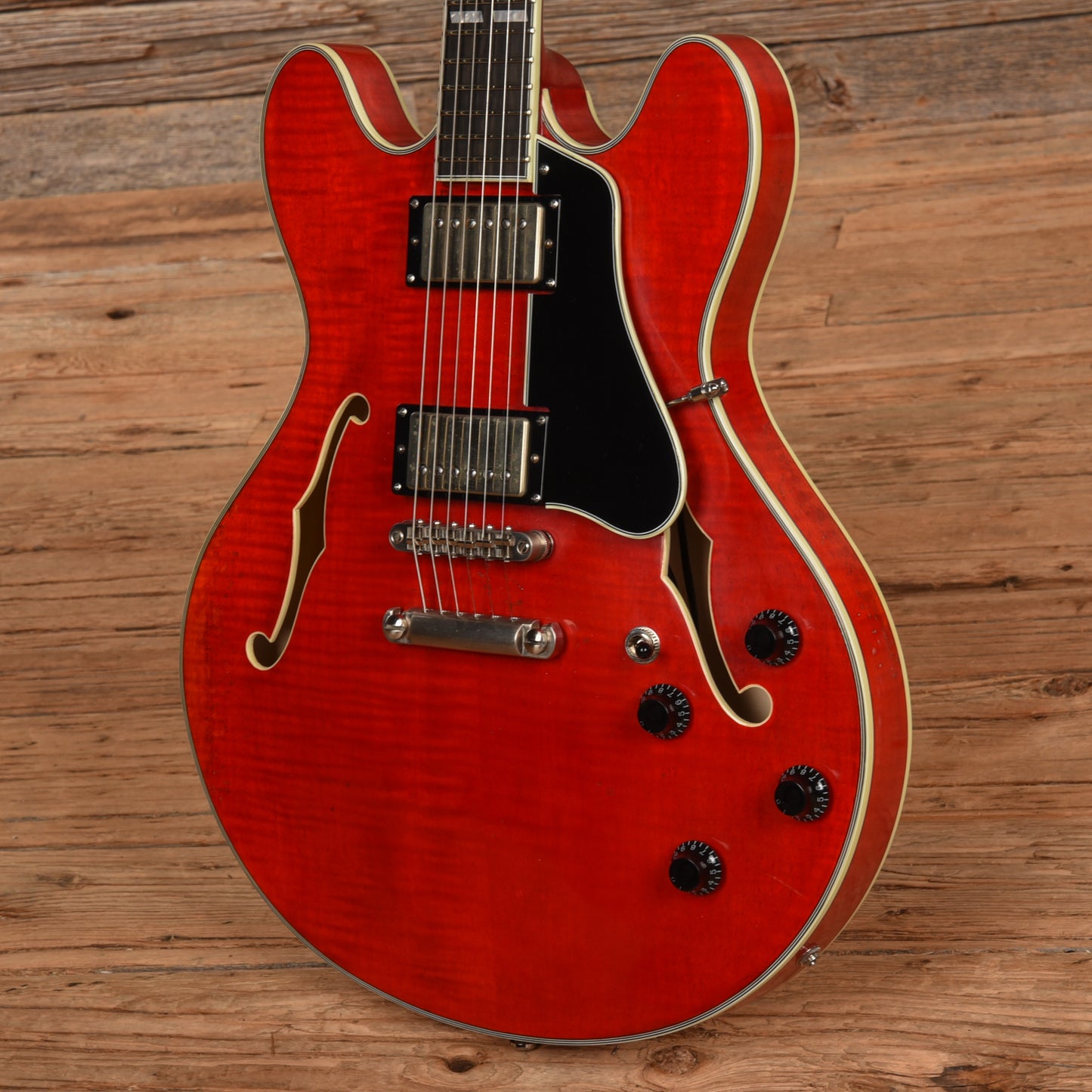 Eastman T59/v Antique Red 2023