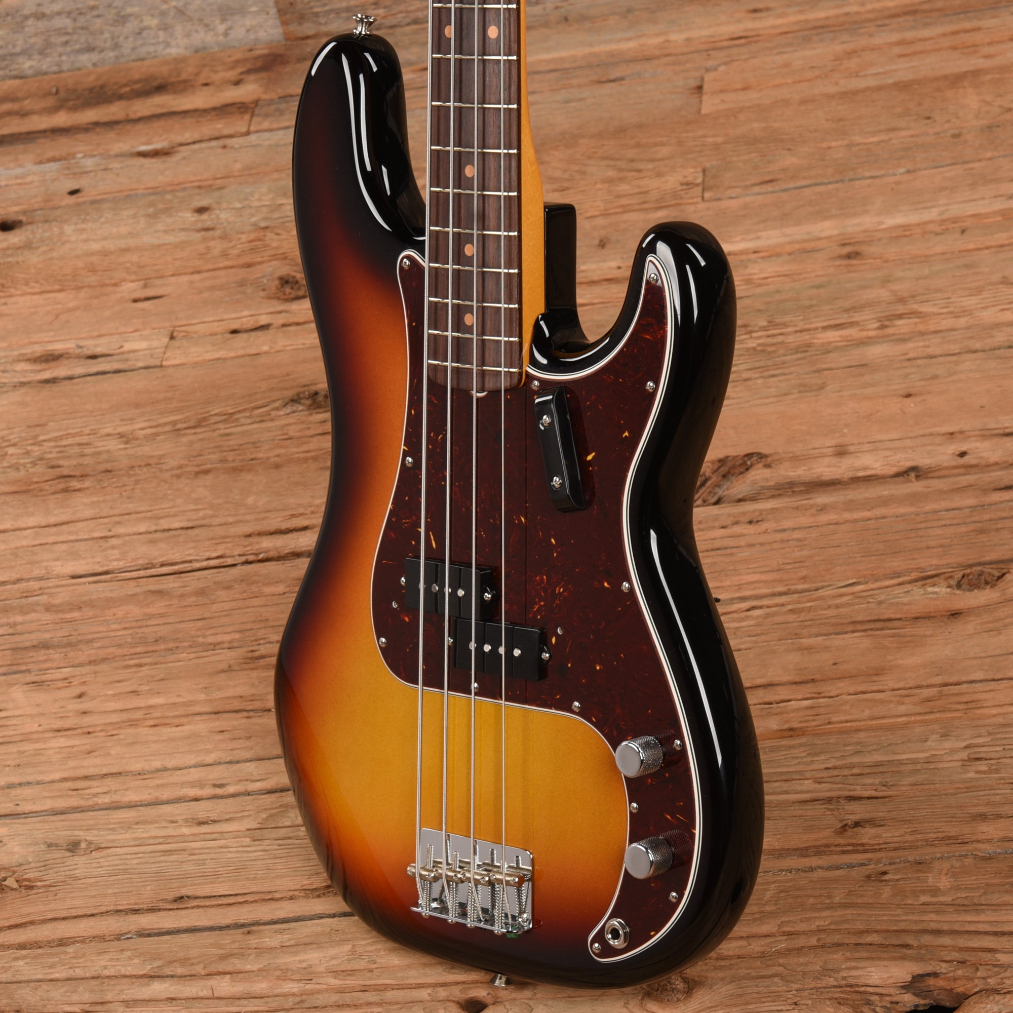 Fender American Vintage II 60 Precision Bass Sunburst 2023