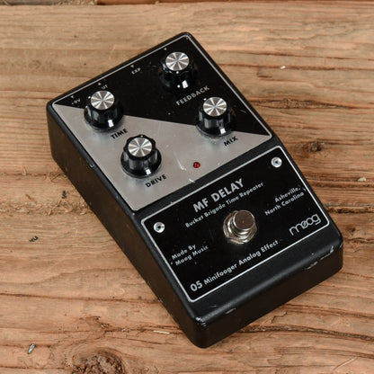 Moog Minifooger MF Delay Effects and Pedals / Delay