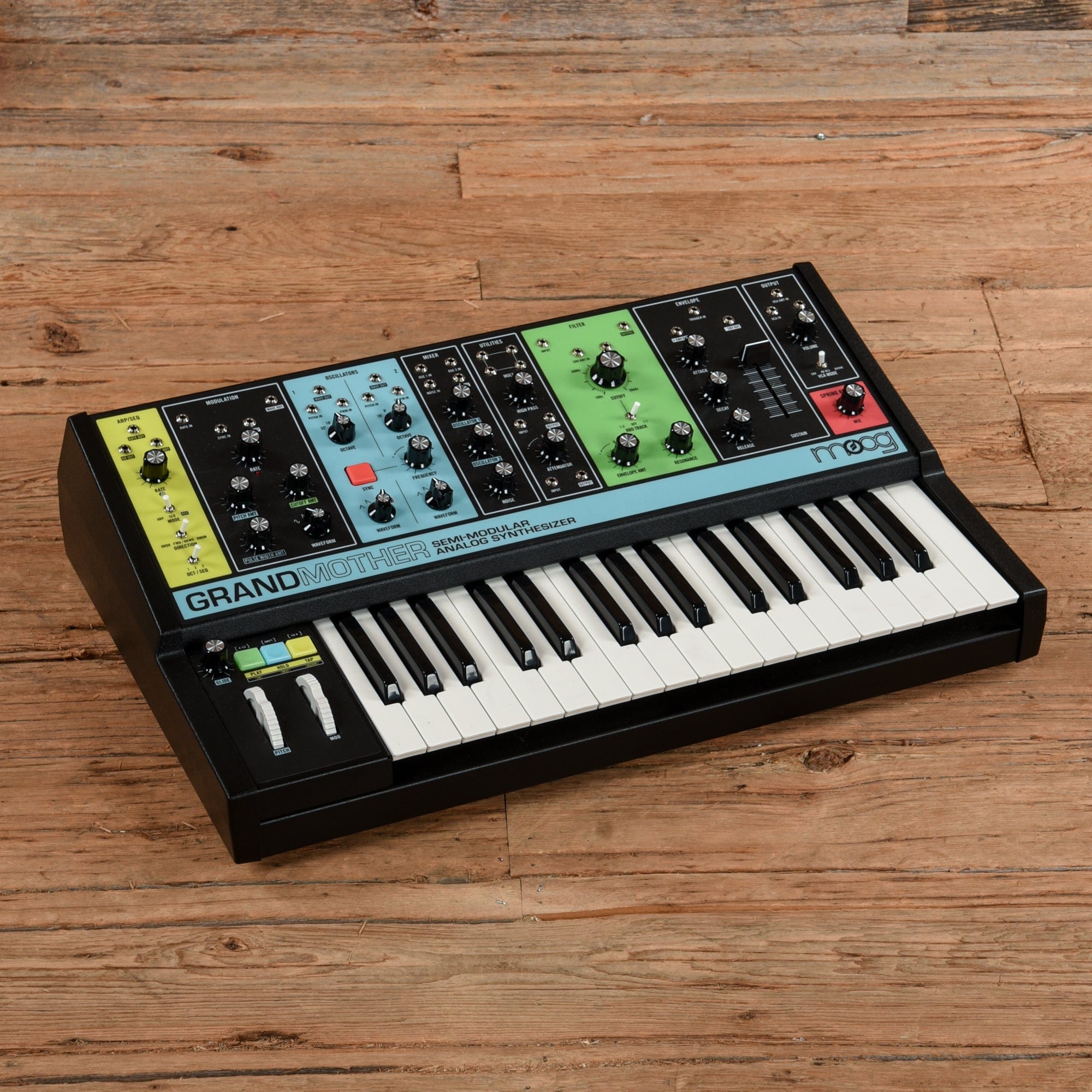 Moog Grandmother Keyboards and Synths / Synths / Digital Synths