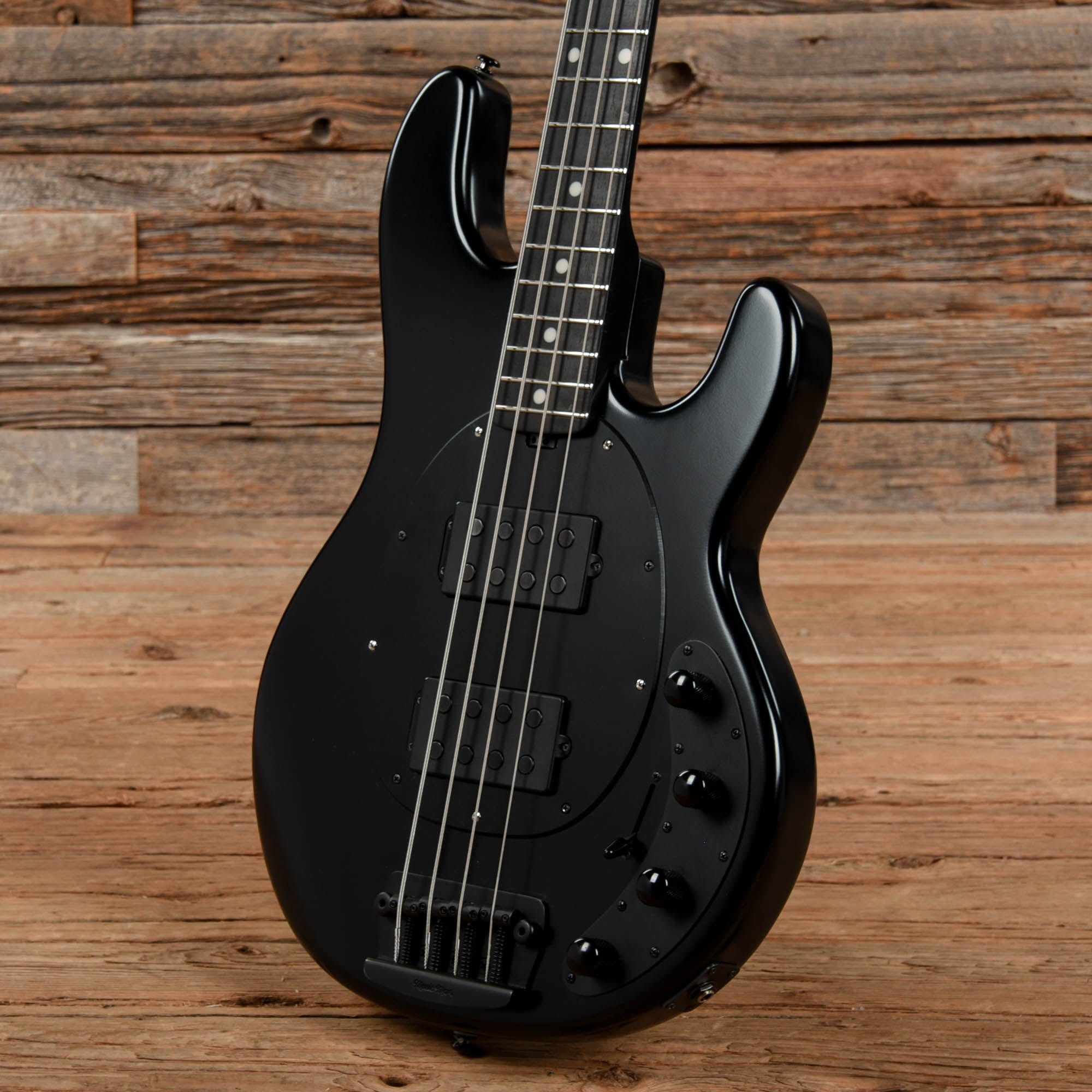 Music Man StingRay 4 HH Stealth 2017 Bass Guitars / 4-String