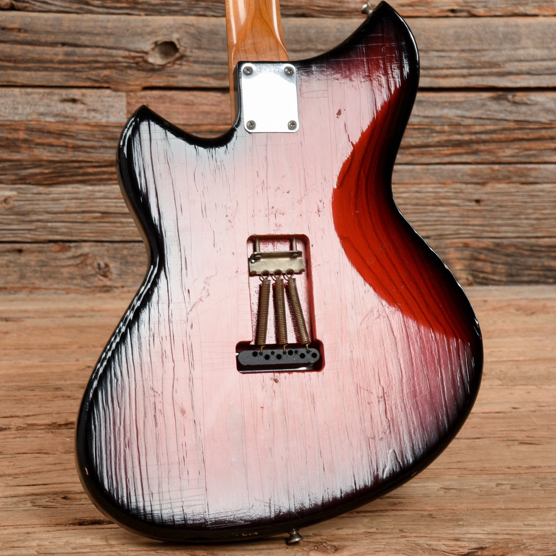 Novo Serus S Sunburst Electric Guitars / Solid Body