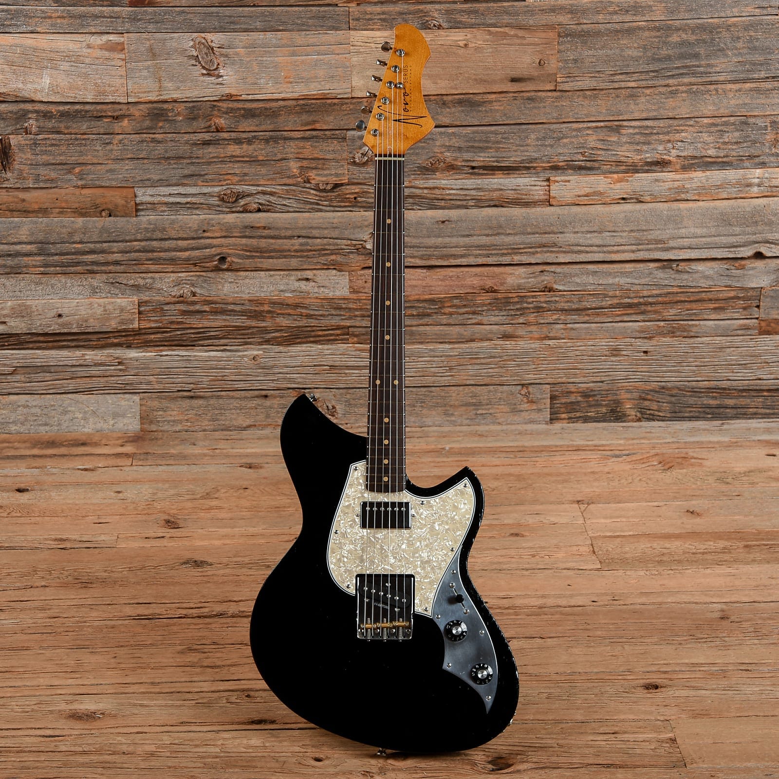 Novo Serus T Black 2019 – Chicago Music Exchange