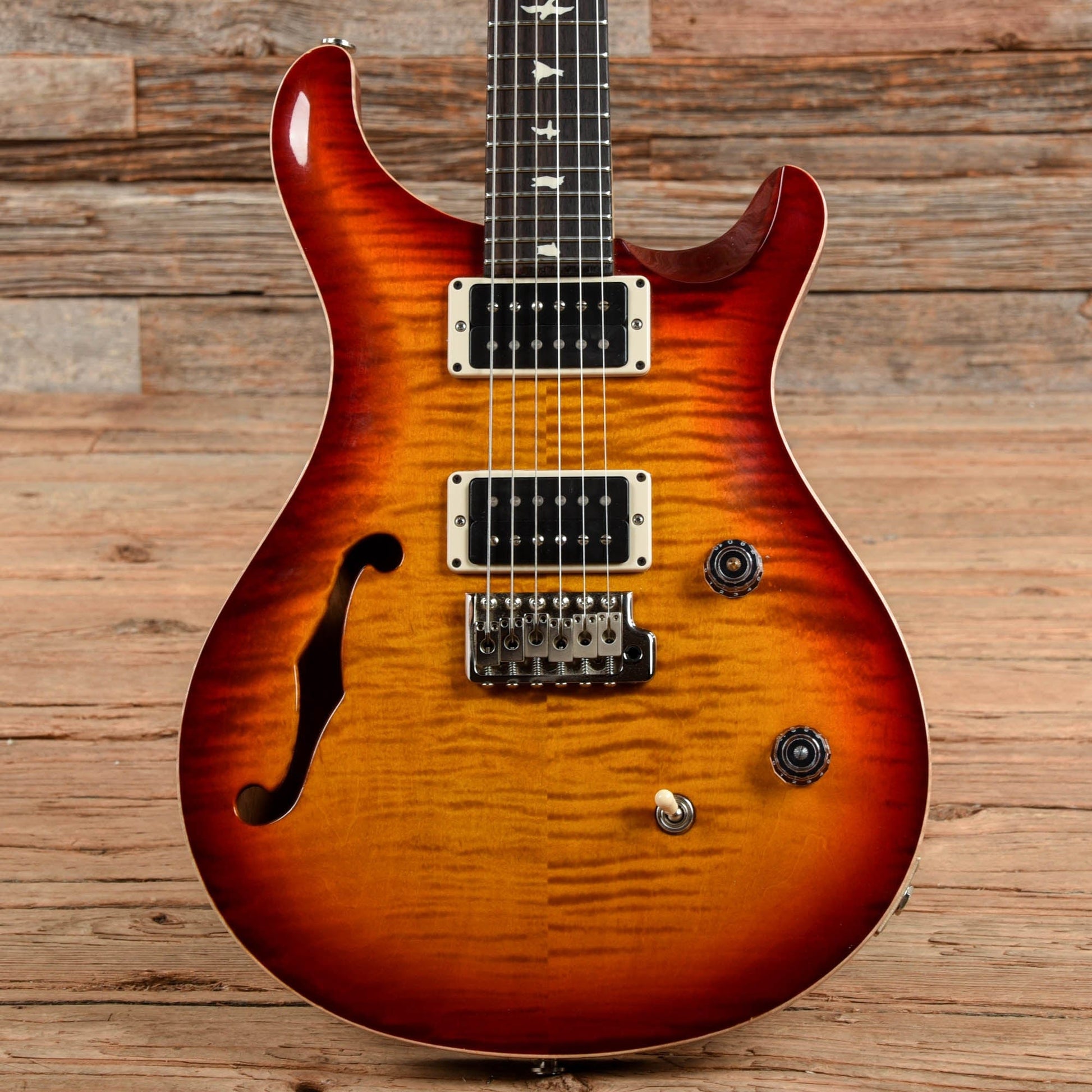 PRS CE-24 Semi-Hollow Cherry Sunburst 2020 Electric Guitars / Semi-Hollow