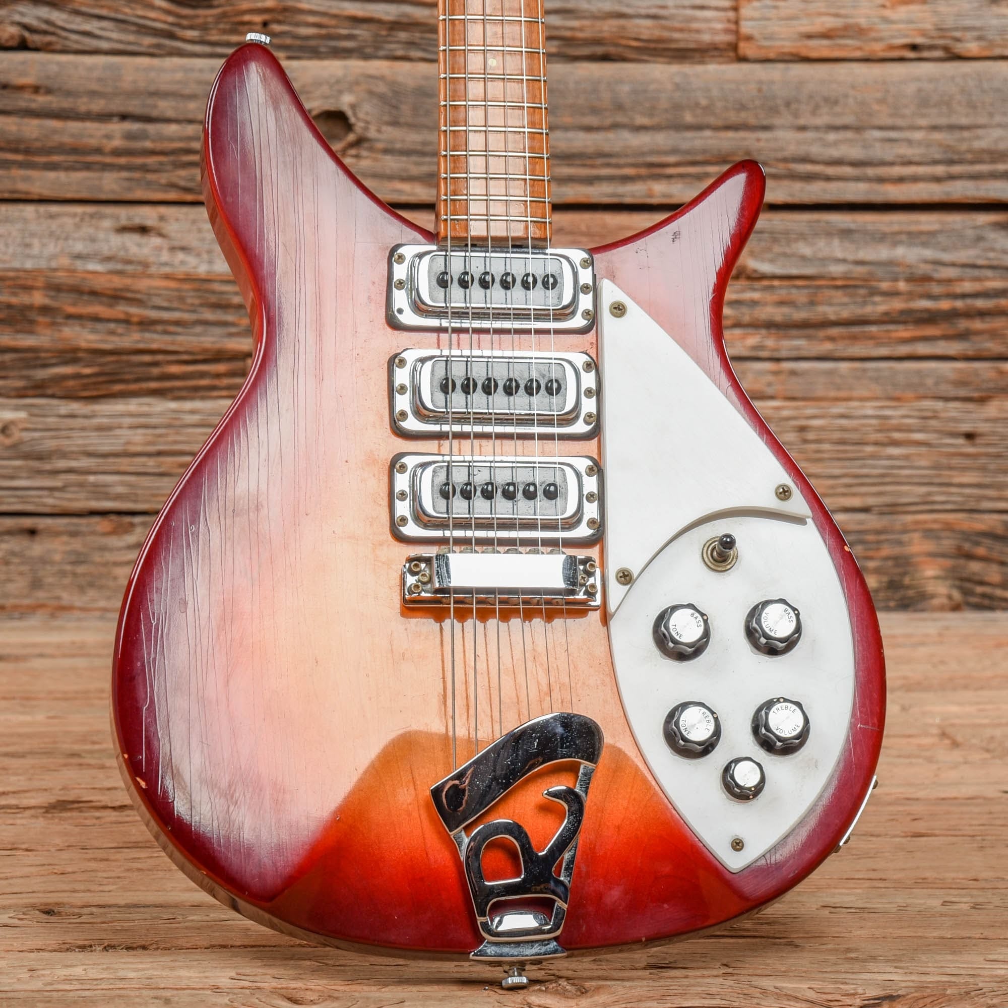 Rickenbacker 320 Fireglo 1980 Electric Guitars / Semi-Hollow