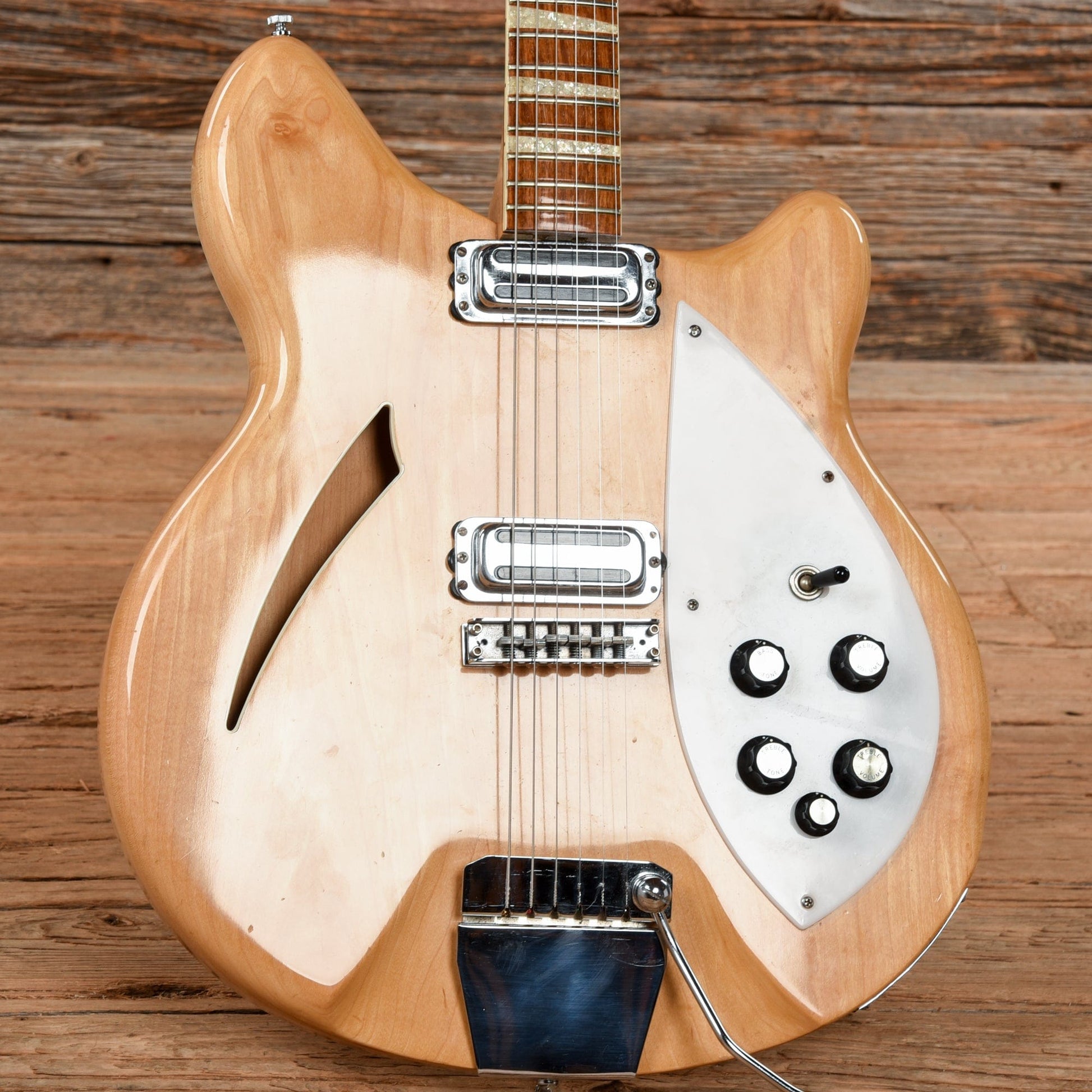 Rickenbacker 365 Mapleglo 1967 Electric Guitars / Semi-Hollow