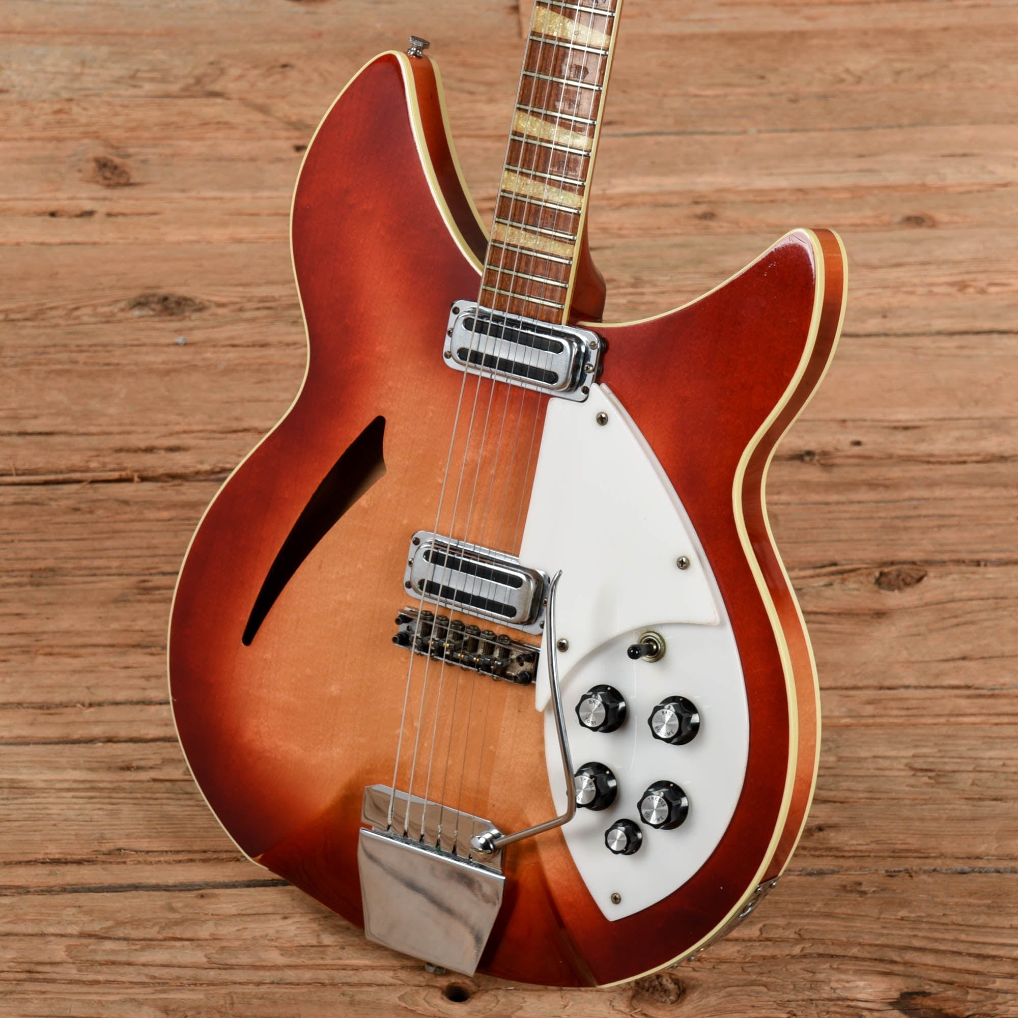 Rickenbacker 365 O.S. Fireglo 1966 Electric Guitars / Semi-Hollow