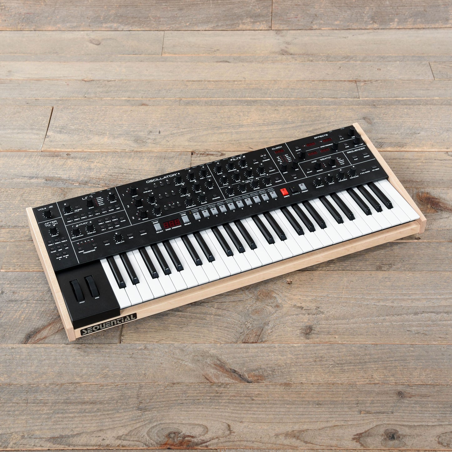 Sequential Trigon-6 6-Voice Polyphonic Analog Synthesizer Keyboards and Synths / Synths / Analog Synths