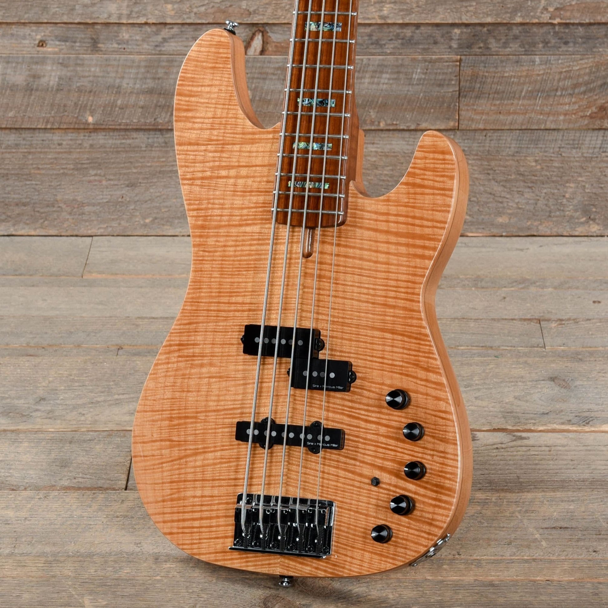 Sire Marcus Miller P10 Alder 5-String Natural (2nd Gen) Bass Guitars / 5-String or More