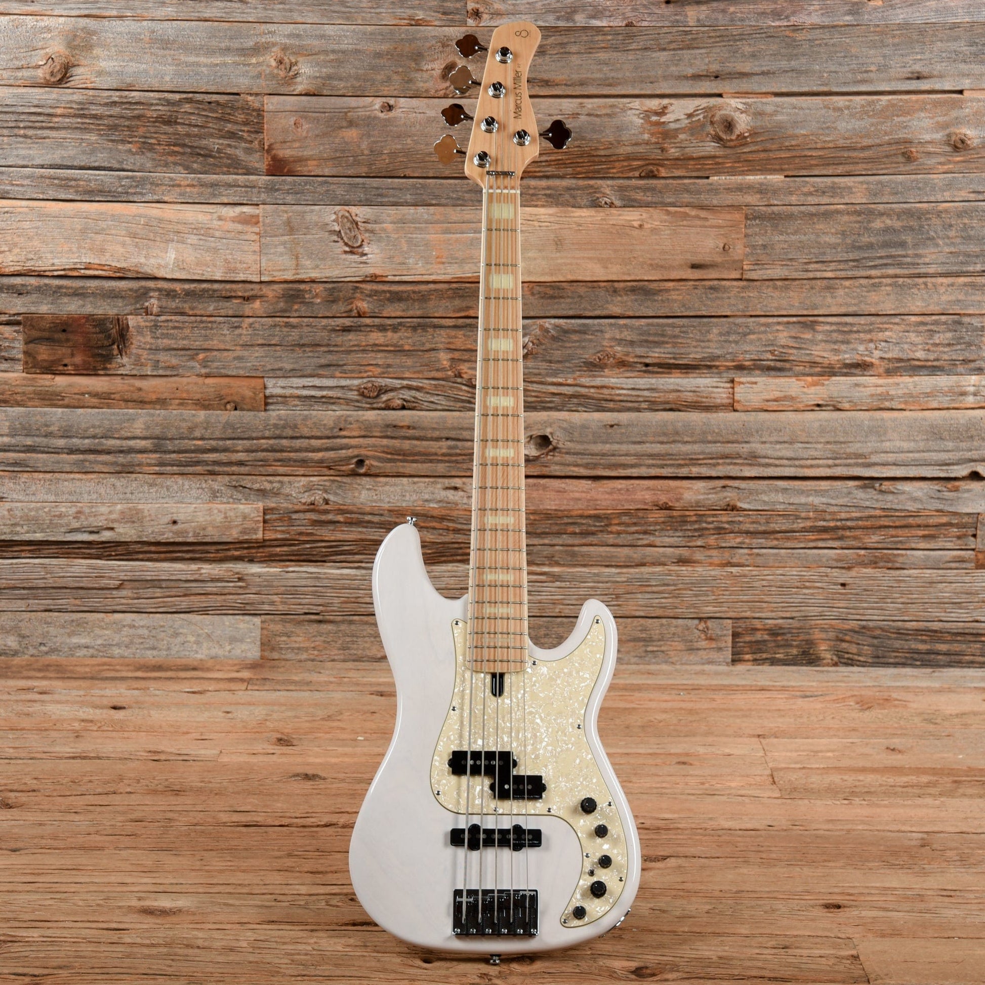 Sire Marcus Miller P7 5-String White Bass Guitars / 5-String or More