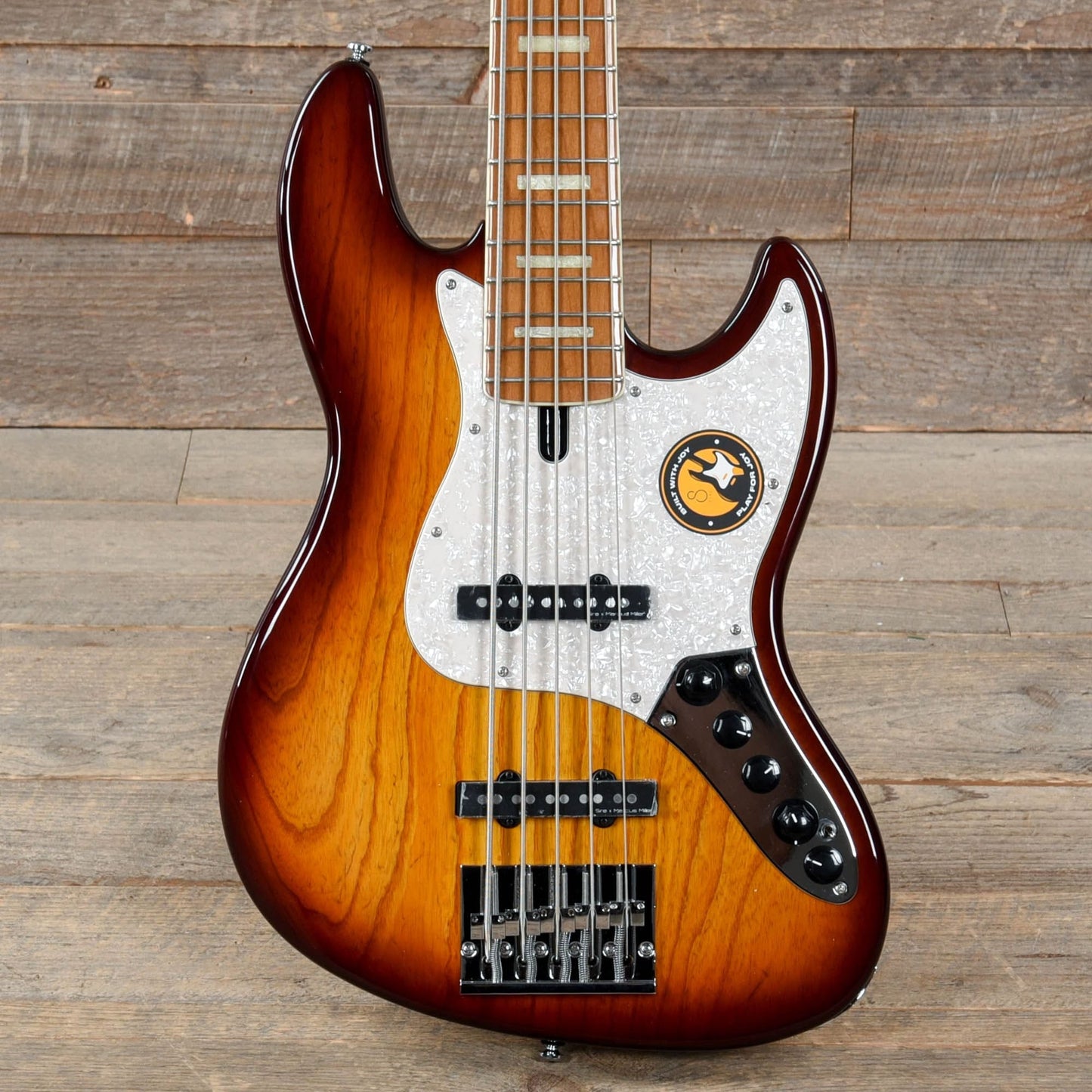 Sire Marcus Miller V8 Swamp Ash 5-String Tobacco Sunburst Bass Guitars / 5-String or More