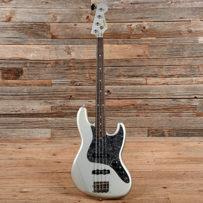 Squier Classic Vibe '60s Jazz Bass Inca Silver 2016 Bass Guitars / 4-String