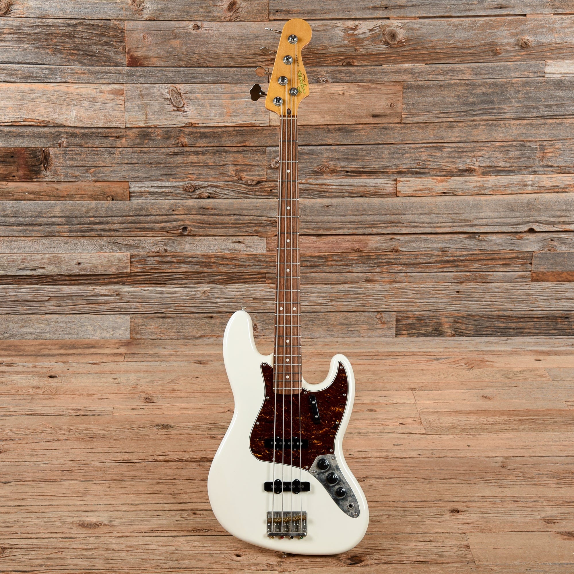 Squier Classic Vibe 60s Jazz Bass White 2010 Bass Guitars / 4-String