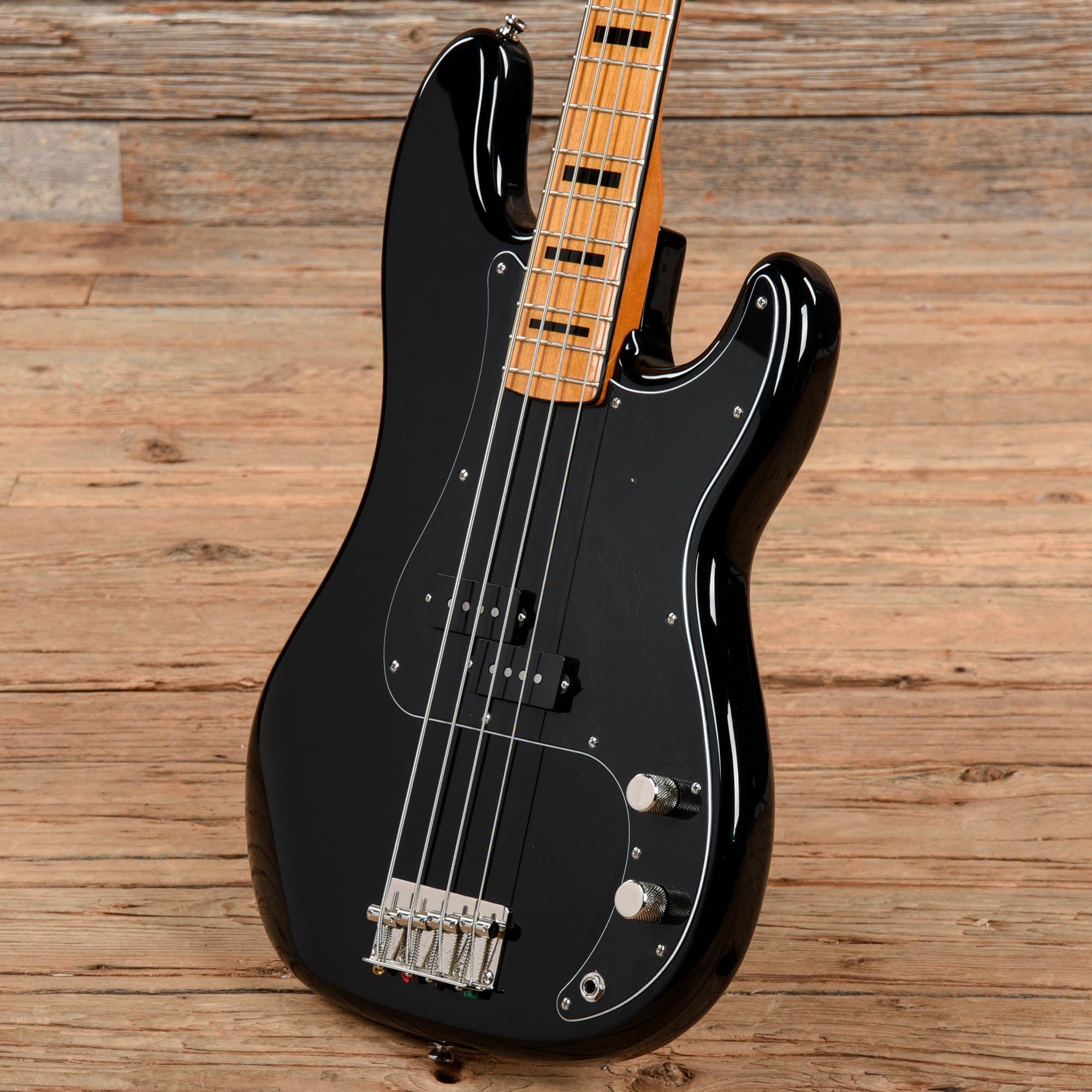 Squier Classic Vibe 70s Precision Bass Black 2022 Bass Guitars / 4-String