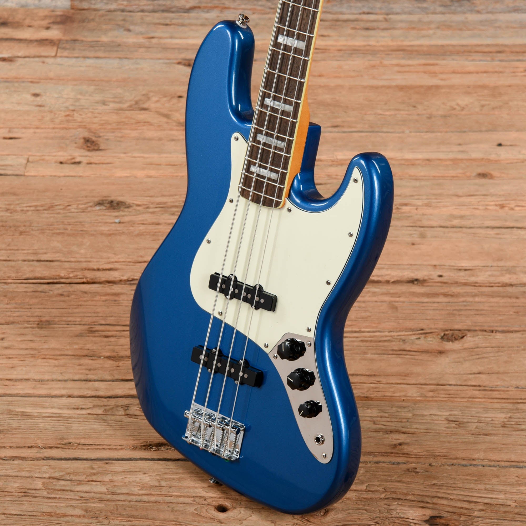 Squier Classic Vibe Late '60s Jazz Bass Lake Placid Blue 2022 Bass Guitars / 4-String