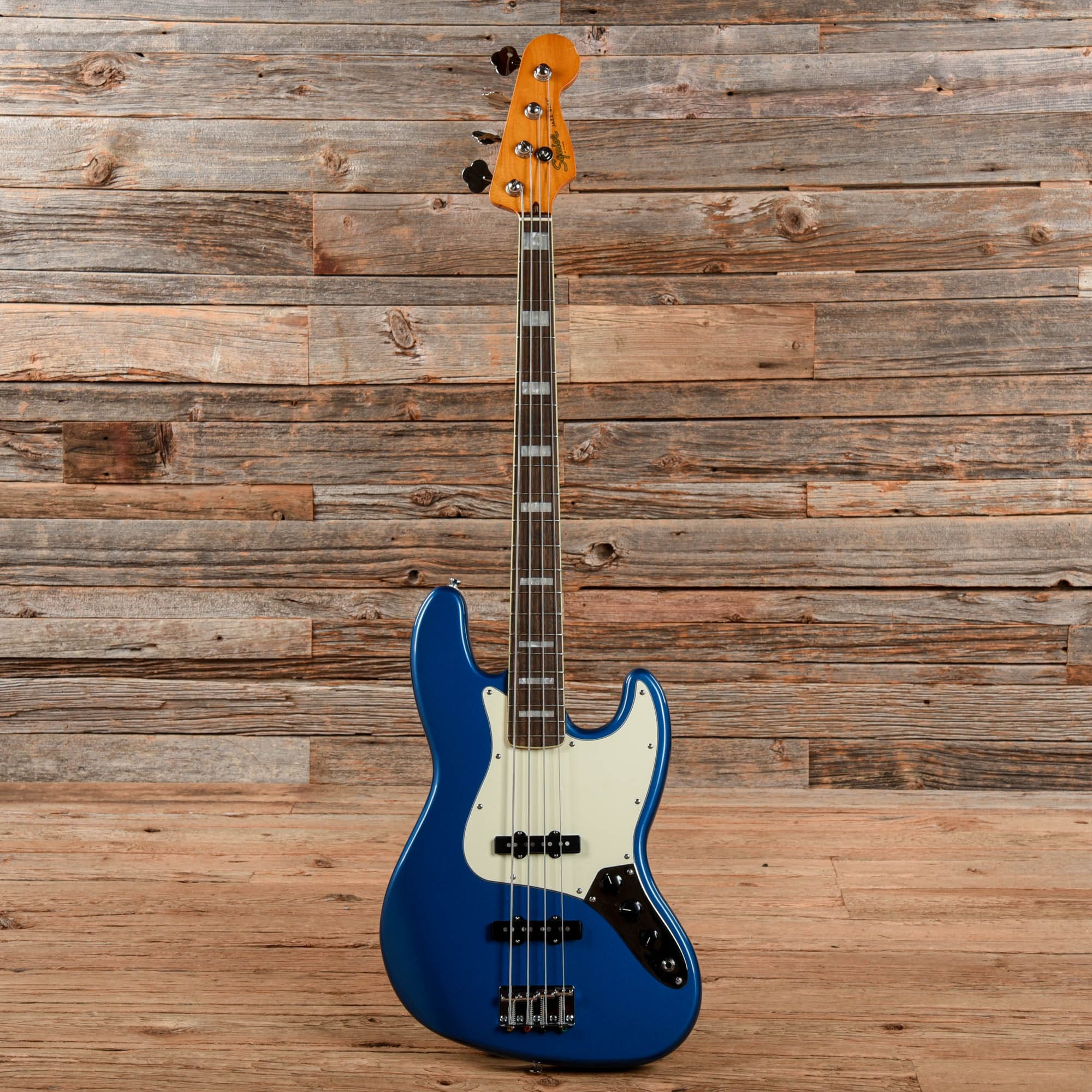 Squier Classic Vibe Late '60s Jazz Bass Lake Placid Blue 2022 Bass Guitars / 4-String