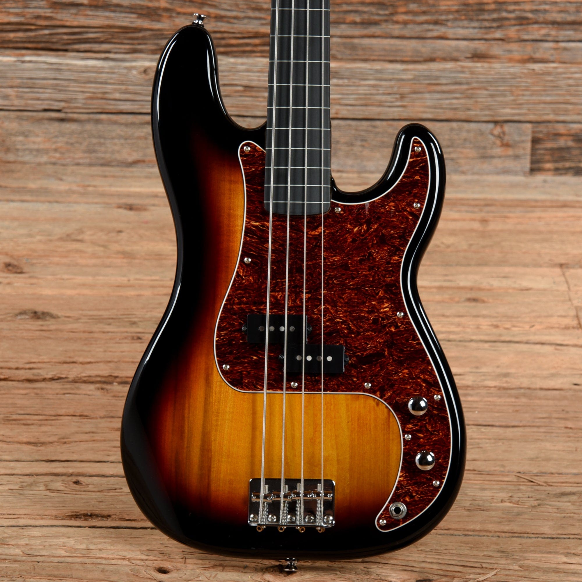 Squier Vintage Modified Fretless Precision Bass Sunburst 2018 Bass Guitars / 4-String