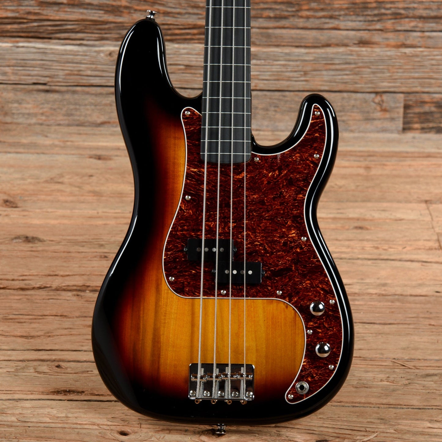 Squier Vintage Modified Fretless Precision Bass Sunburst 2018 Bass Guitars / 4-String