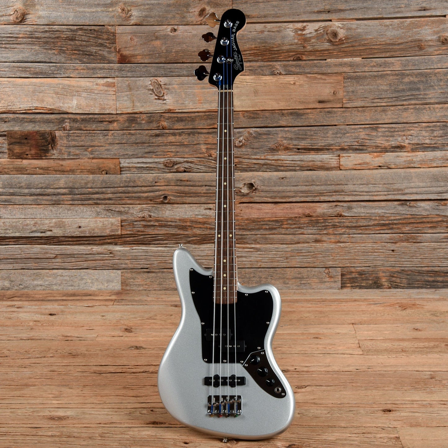 Squier Vintage Modified Jaguar Bass Silver 2017 Bass Guitars / 4-String