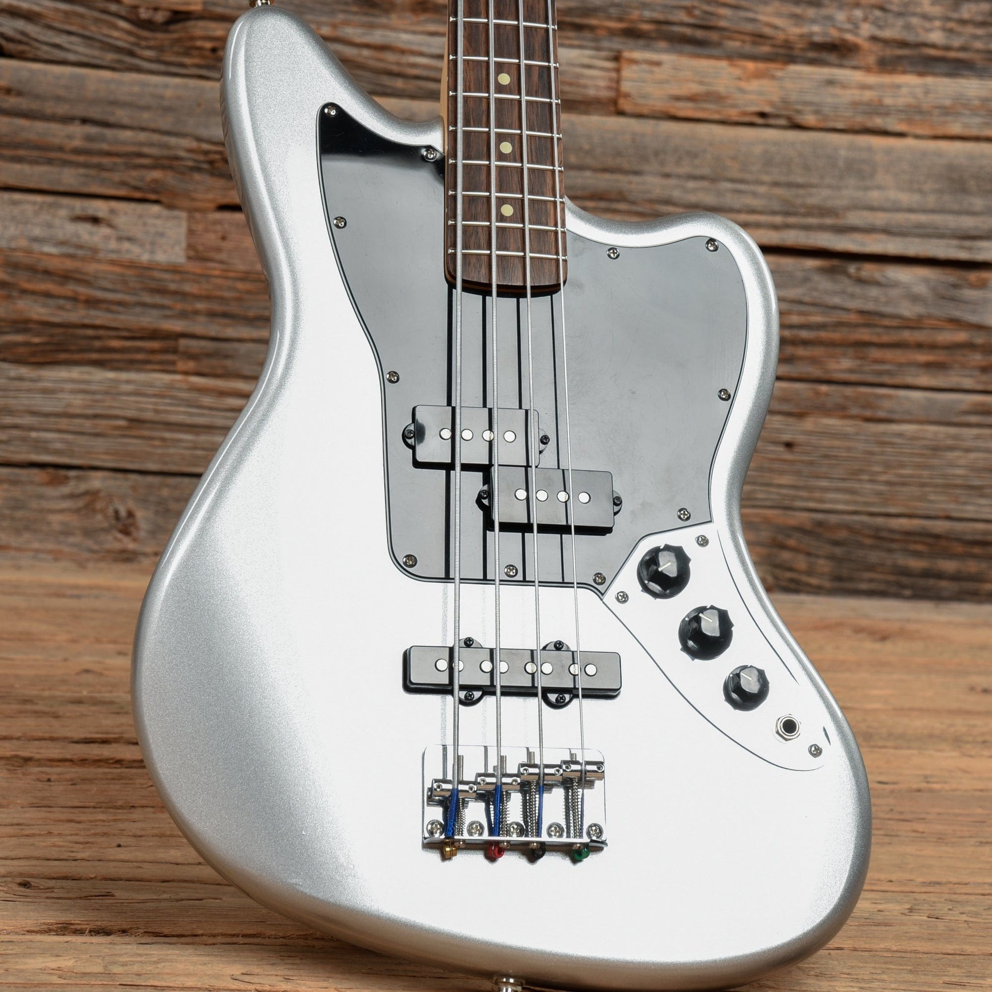 Squier Vintage Modified Jaguar Bass Silver 2017 Bass Guitars / 4-String