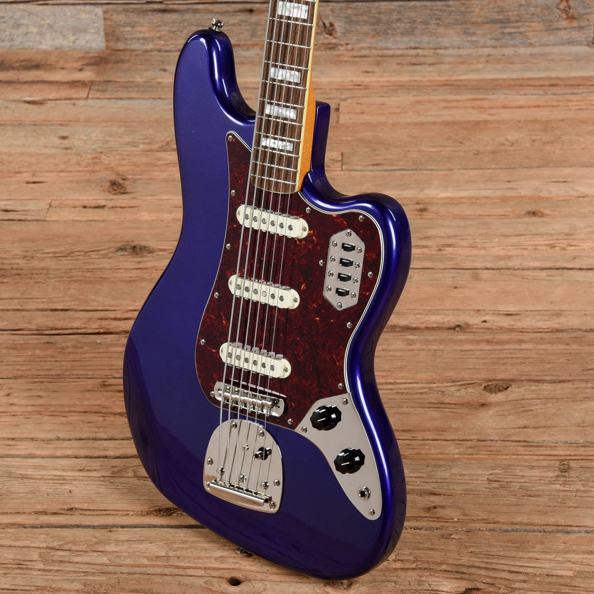 Squier Classic Vibe Bass VI CME Exclusive Purple Metallic 2022 Bass Guitars / 5-String or More