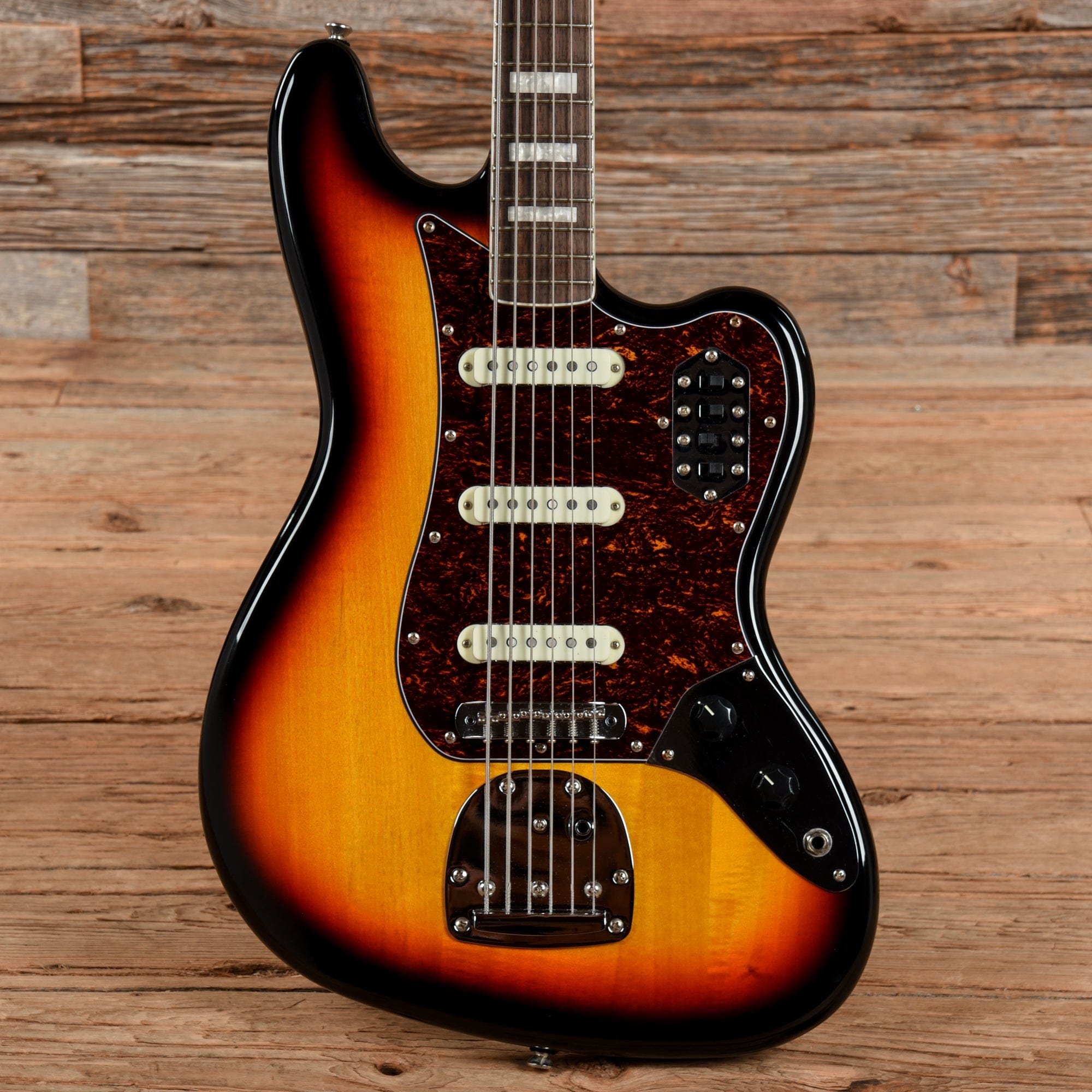 Squier Vintage Modified Bass VI Sunburst 2014 Bass Guitars / 5-String or More