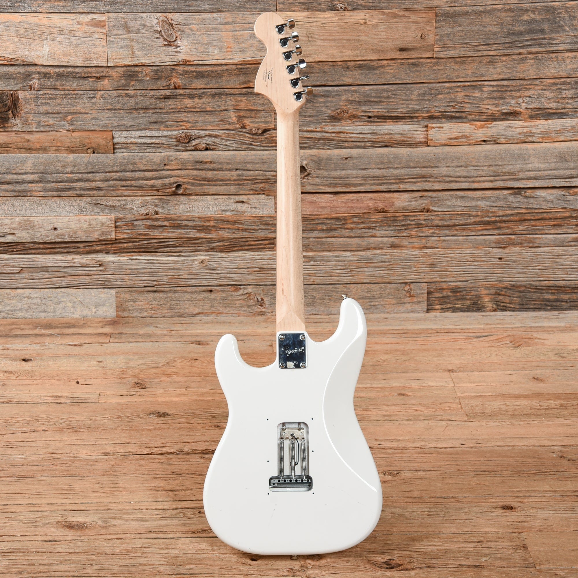 Squier Affinity Series Stratocaster HSS Metallic White 2020 Electric Guitars / Solid Body