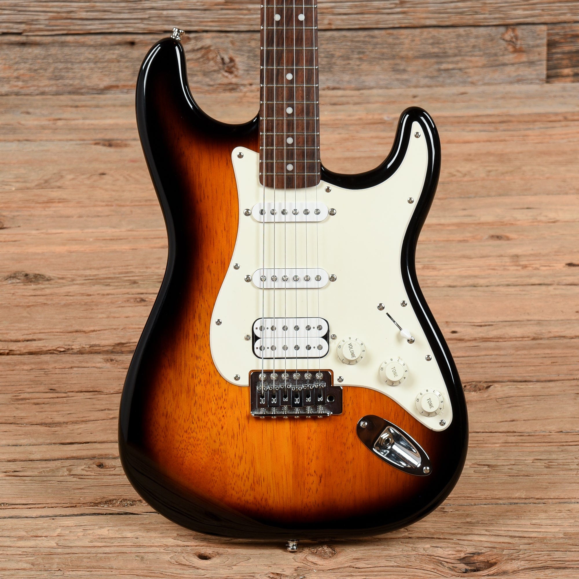 Squier Bullet Stratocaster Sunburst 2013 Electric Guitars / Solid Body