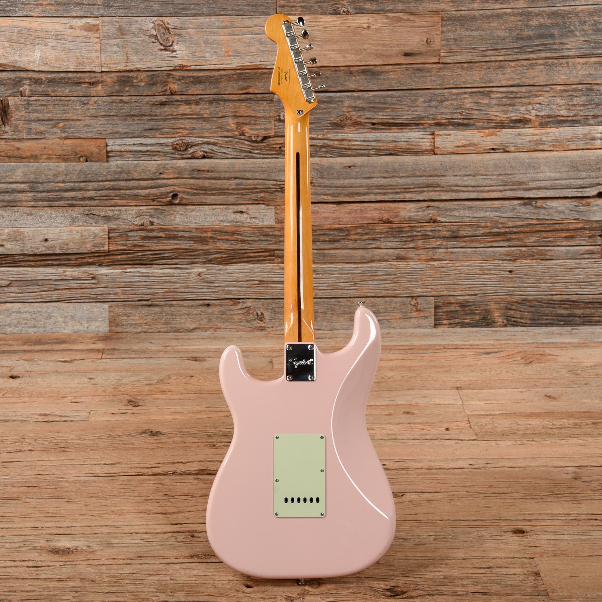 Squier Classic Vibe '60s Stratocaster Shell Pink 2020 Electric Guitars / Solid Body