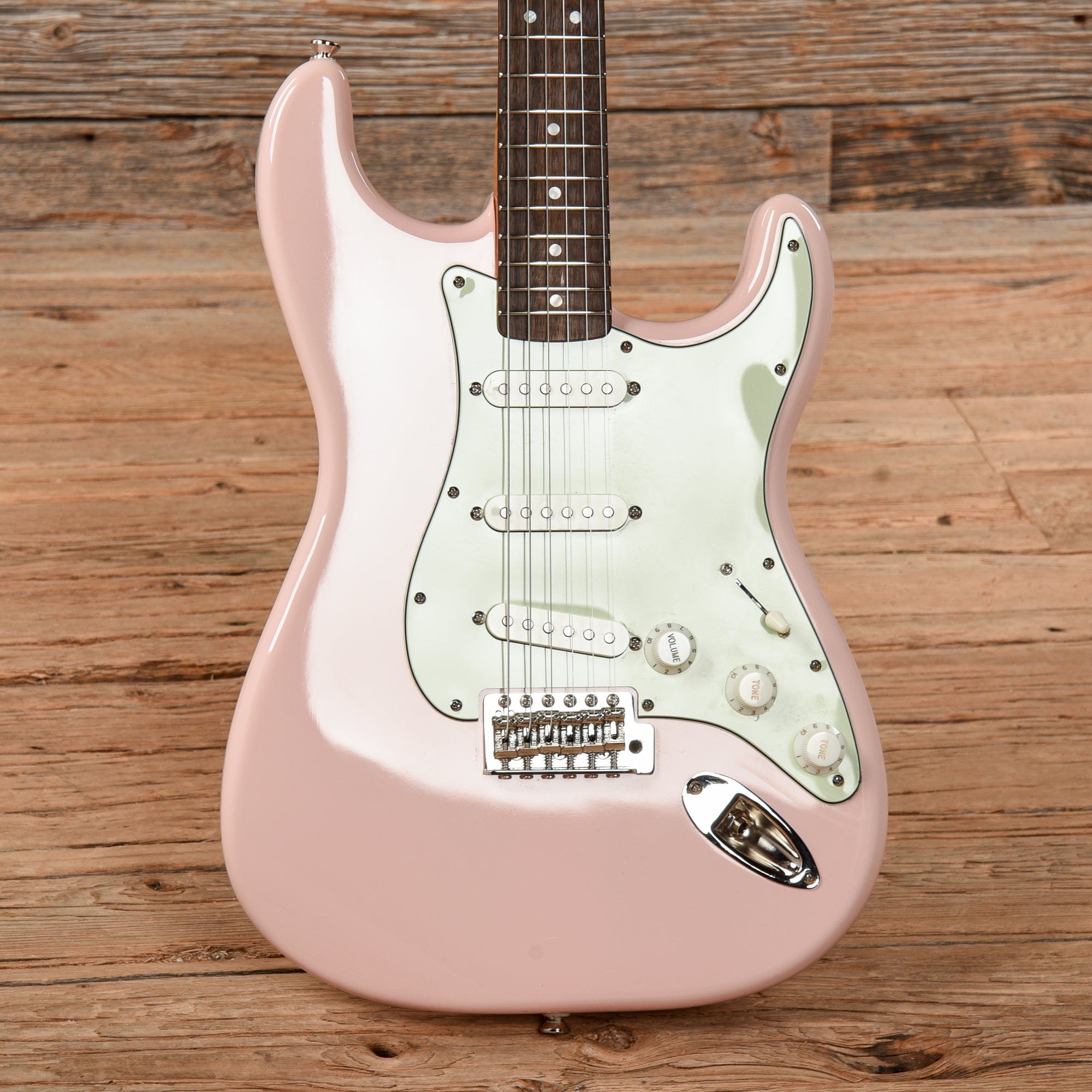 Squier Classic Vibe '60s Stratocaster Shell Pink 2020 Electric Guitars / Solid Body