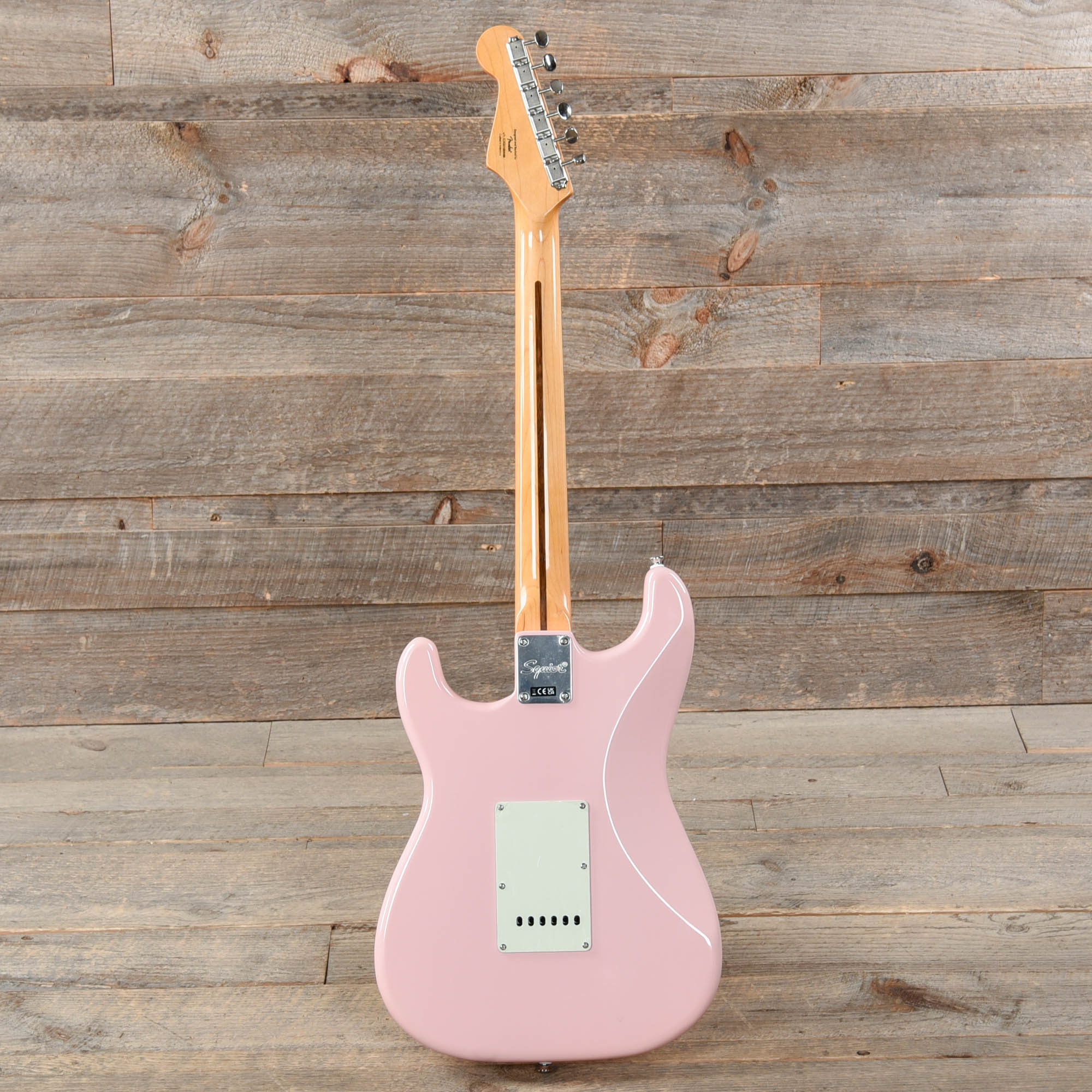 Squier Classic Vibe '60s Stratocaster Shell Pink w/Mint Pickguard Electric Guitars / Solid Body