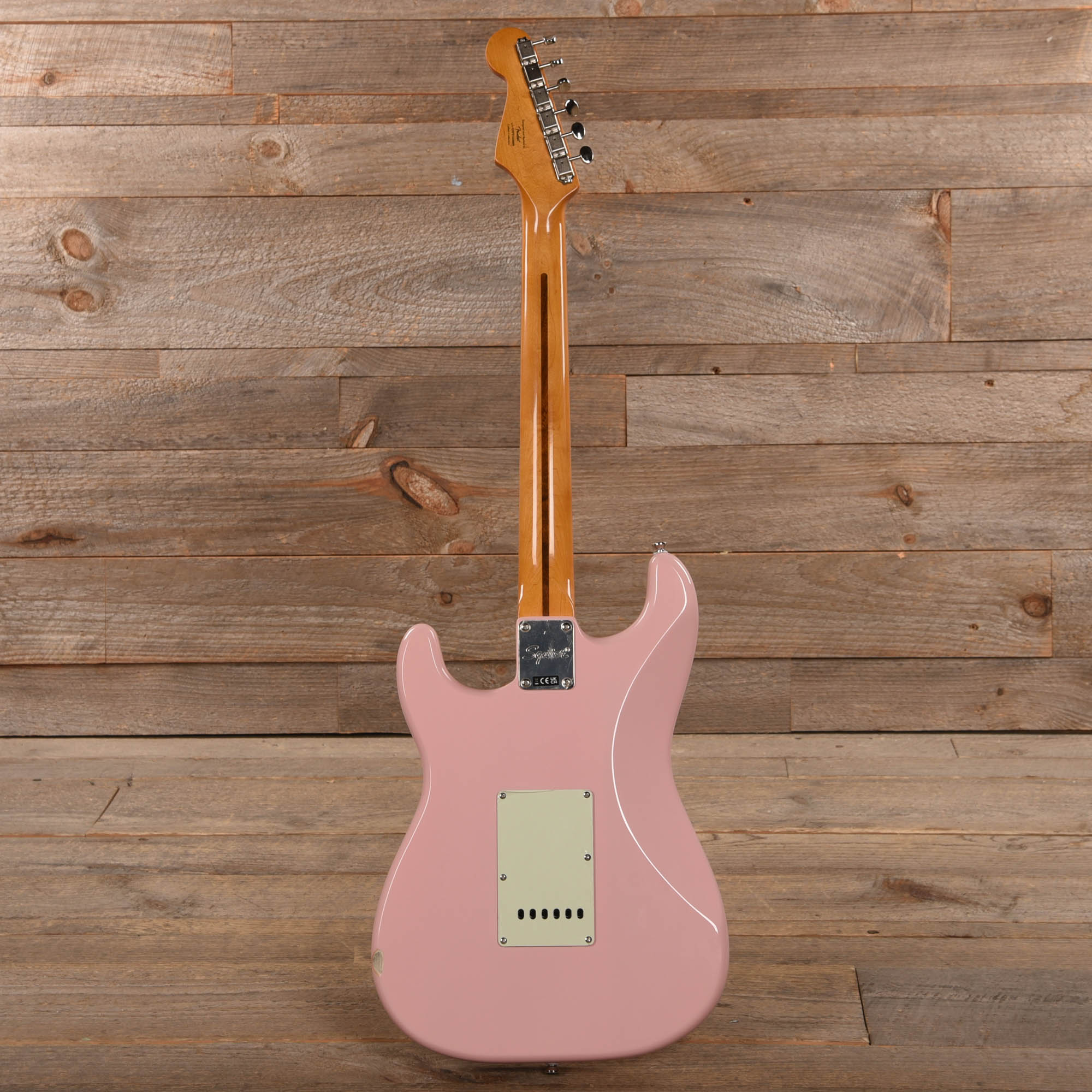 Squier Classic Vibe '60s Stratocaster Shell Pink w/Mint Pickguard Electric Guitars / Solid Body