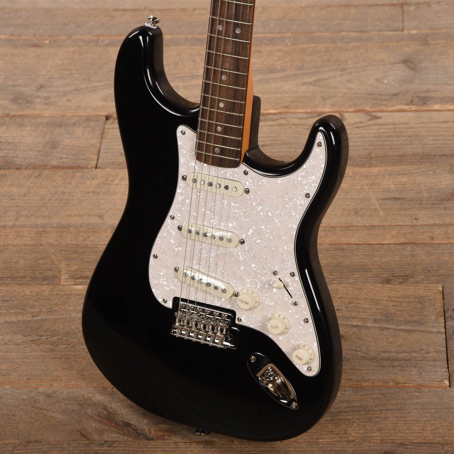 Squier Classic Vibe 70s Stratocaster Black Electric Guitars / Solid Body